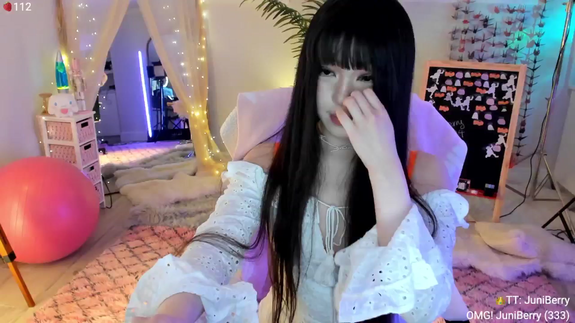 Gallery image thumbnail from AcaiBerry's myfreecams stream on, 11/21/2024, 07:13 image 1 of 20