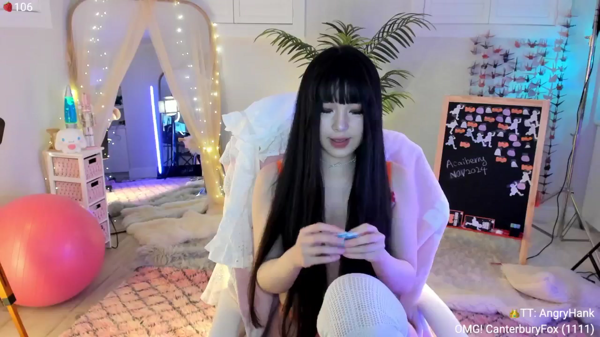 Gallery image thumbnail from AcaiBerry's myfreecams stream on, 11/21/2024, 07:13 image 9 of 20