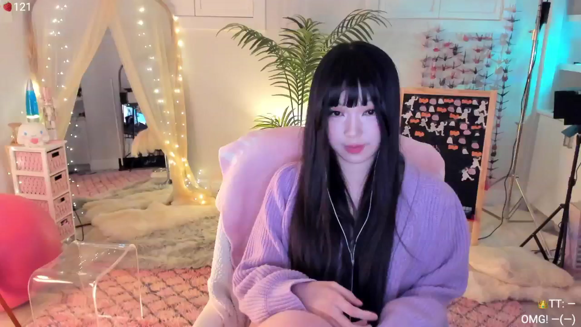 Gallery image thumbnail from AcaiBerry's myfreecams stream on, 12/01/2024, 08:05 image 2 of 20