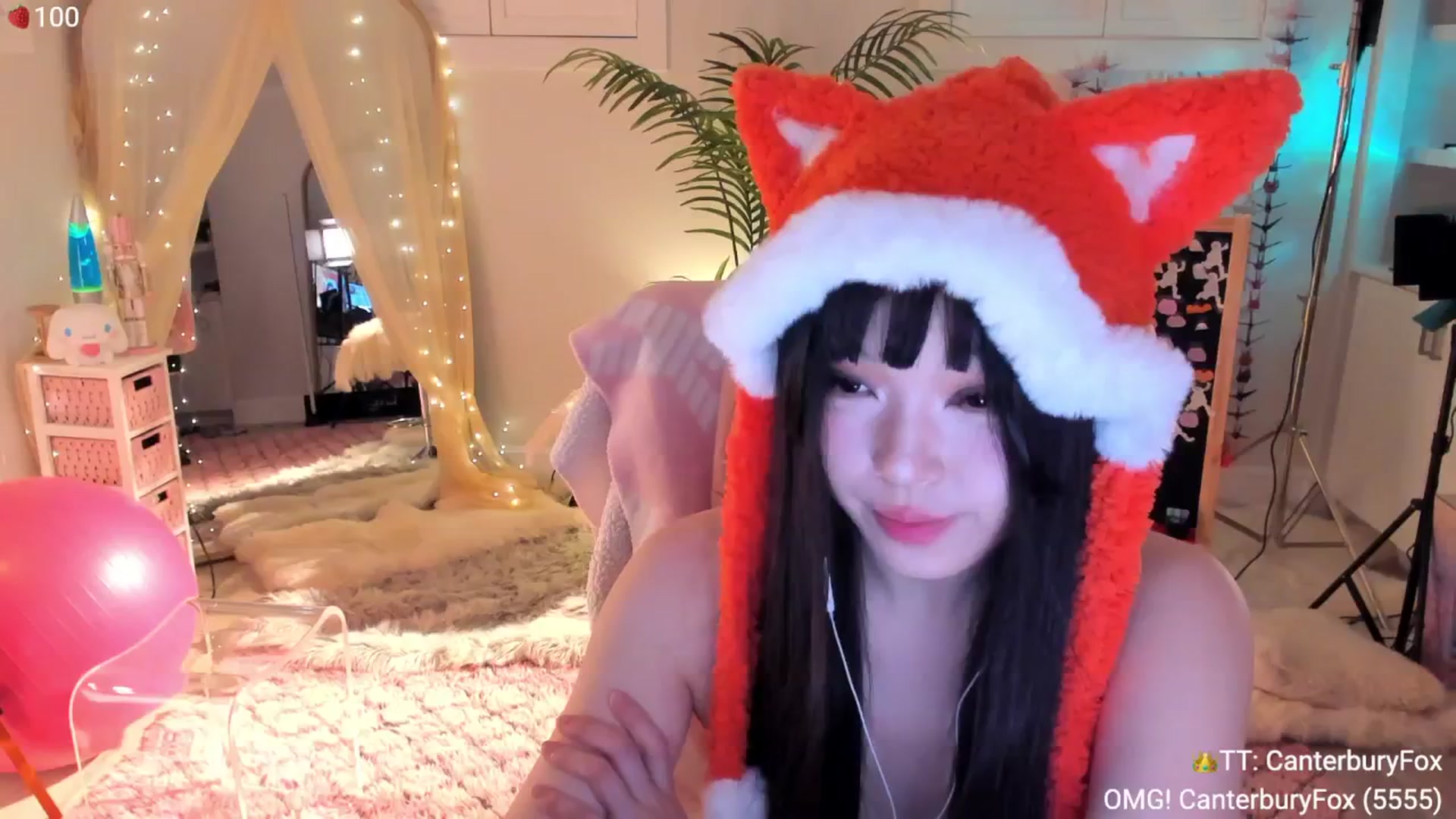 Gallery image thumbnail from AcaiBerry's myfreecams stream on, 12/01/2024, 08:05 image 12 of 20