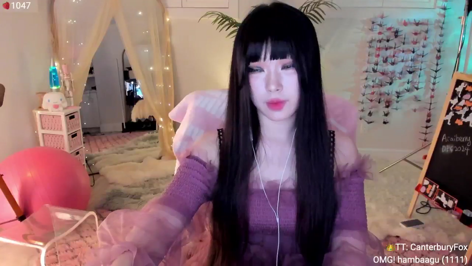 Gallery image thumbnail from AcaiBerry's myfreecams stream on, 12/12/2024, 06:29 image 7 of 20