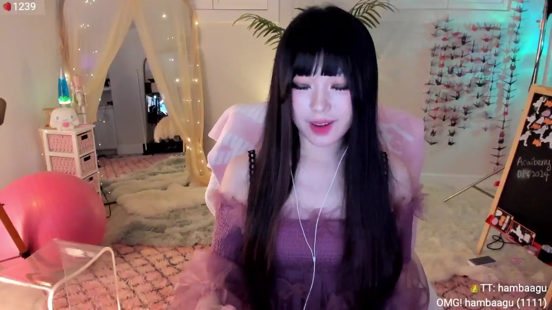 Gallery image thumbnail from AcaiBerry's myfreecams stream on, 12/12/2024, 06:29 image 3 of 20