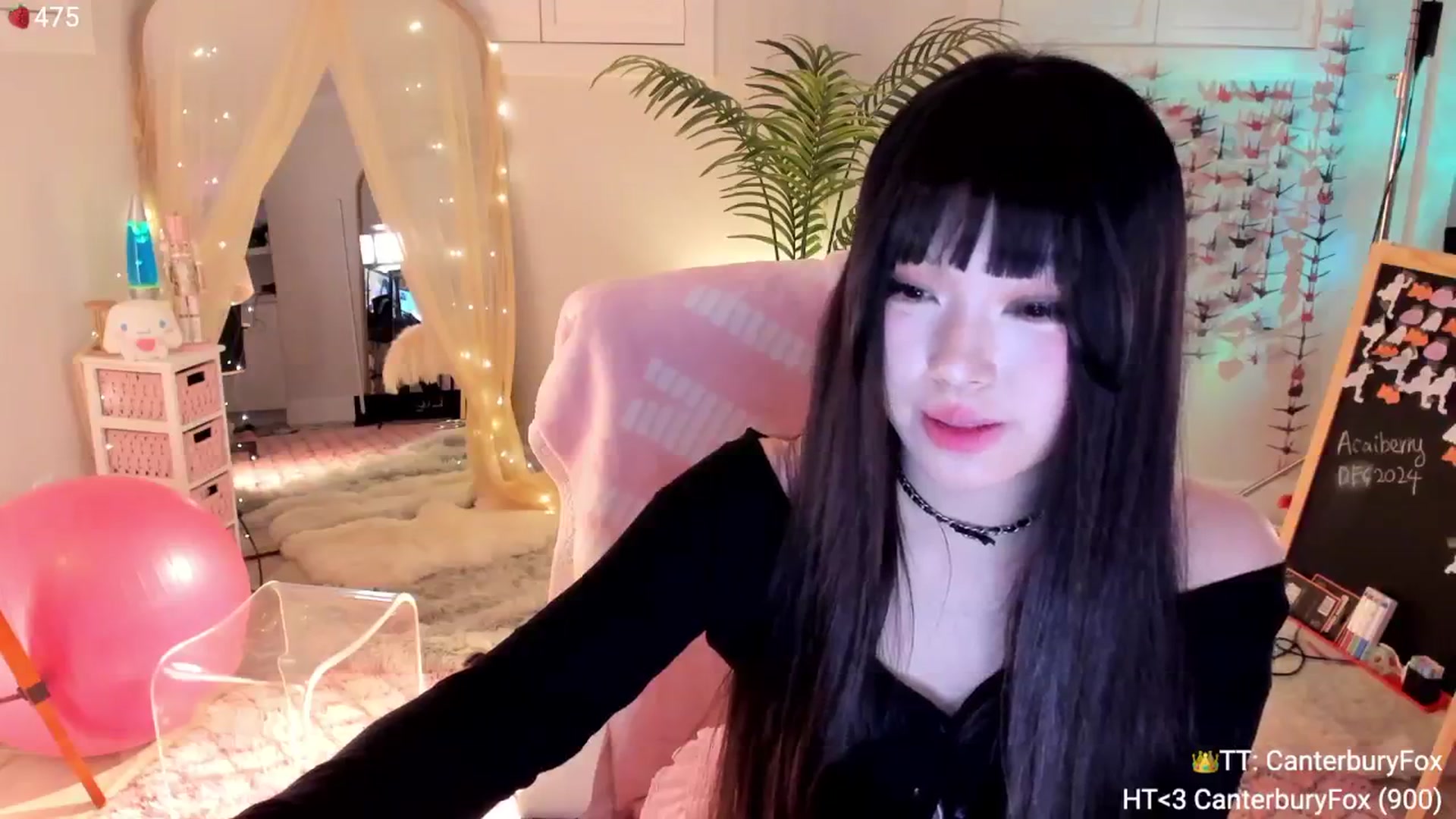Gallery image thumbnail from AcaiBerry's myfreecams stream on, 12/14/2024, 07:34 image 8 of 20