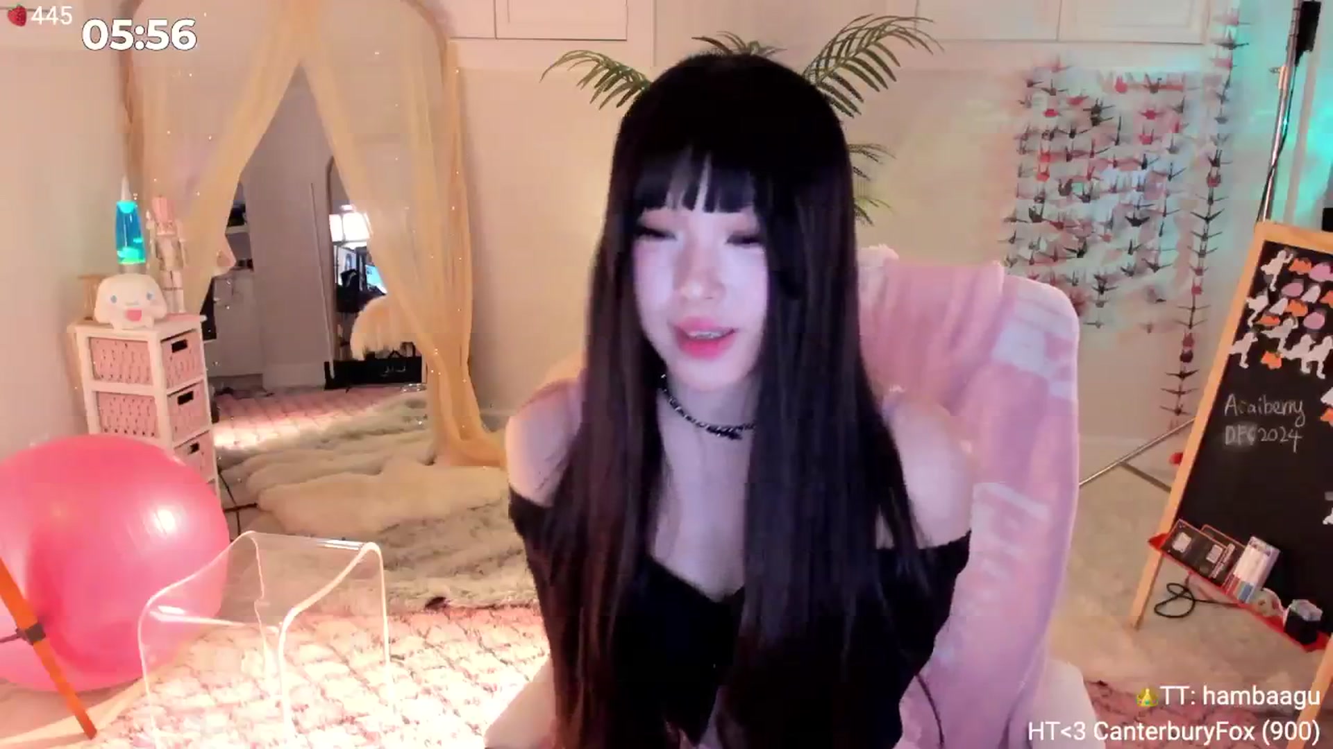 Gallery image thumbnail from AcaiBerry's myfreecams stream on, 12/14/2024, 07:34 image 12 of 20