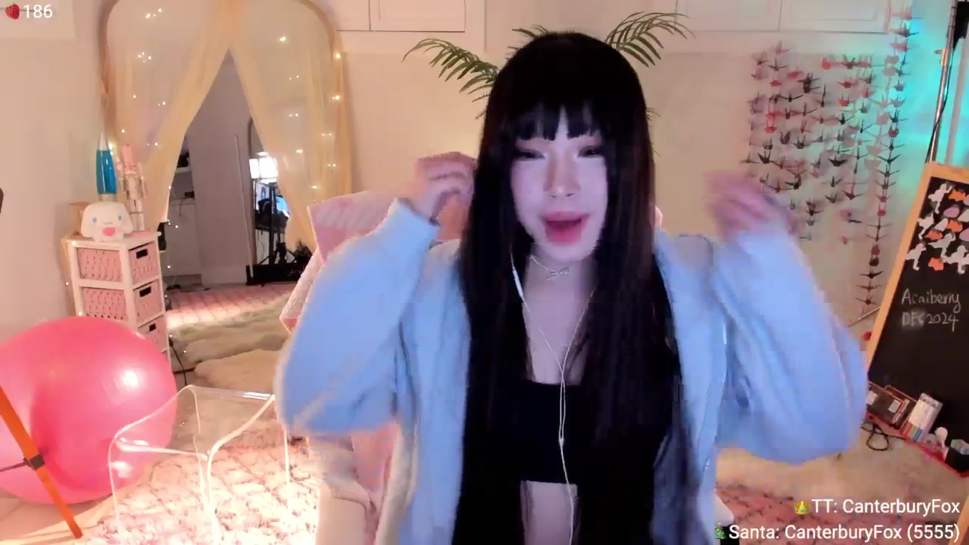 Gallery image thumbnail from AcaiBerry's myfreecams stream on, 12/18/2024, 05:14 image 9 of 20
