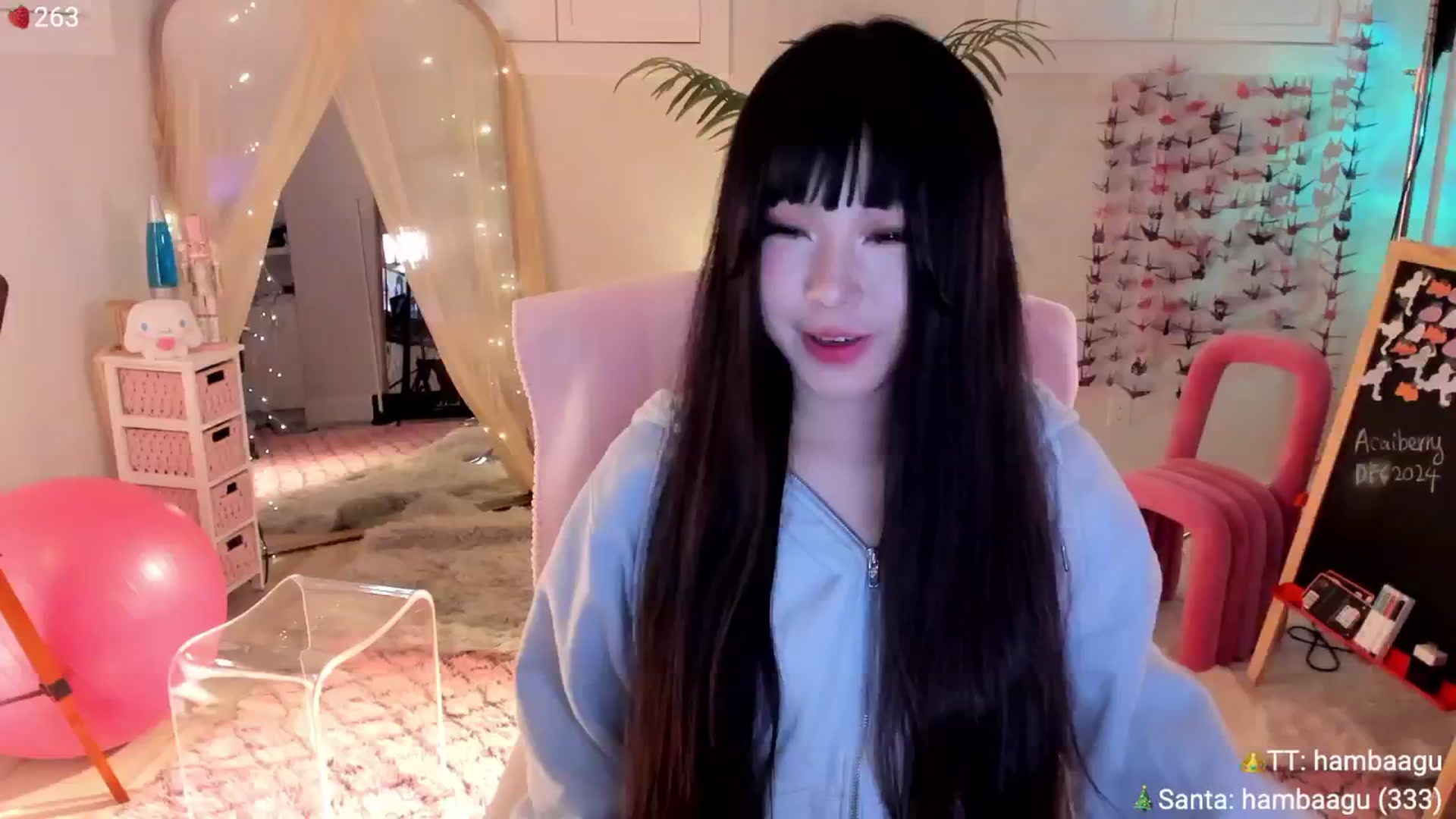 Gallery image thumbnail from AcaiBerry's myfreecams stream on, 12/28/2024, 07:38 image 2 of 20
