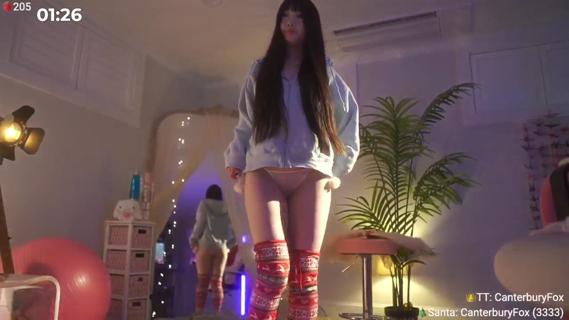 Gallery image thumbnail from AcaiBerry's myfreecams stream on, 12/28/2024, 08:00 image 9 of 20