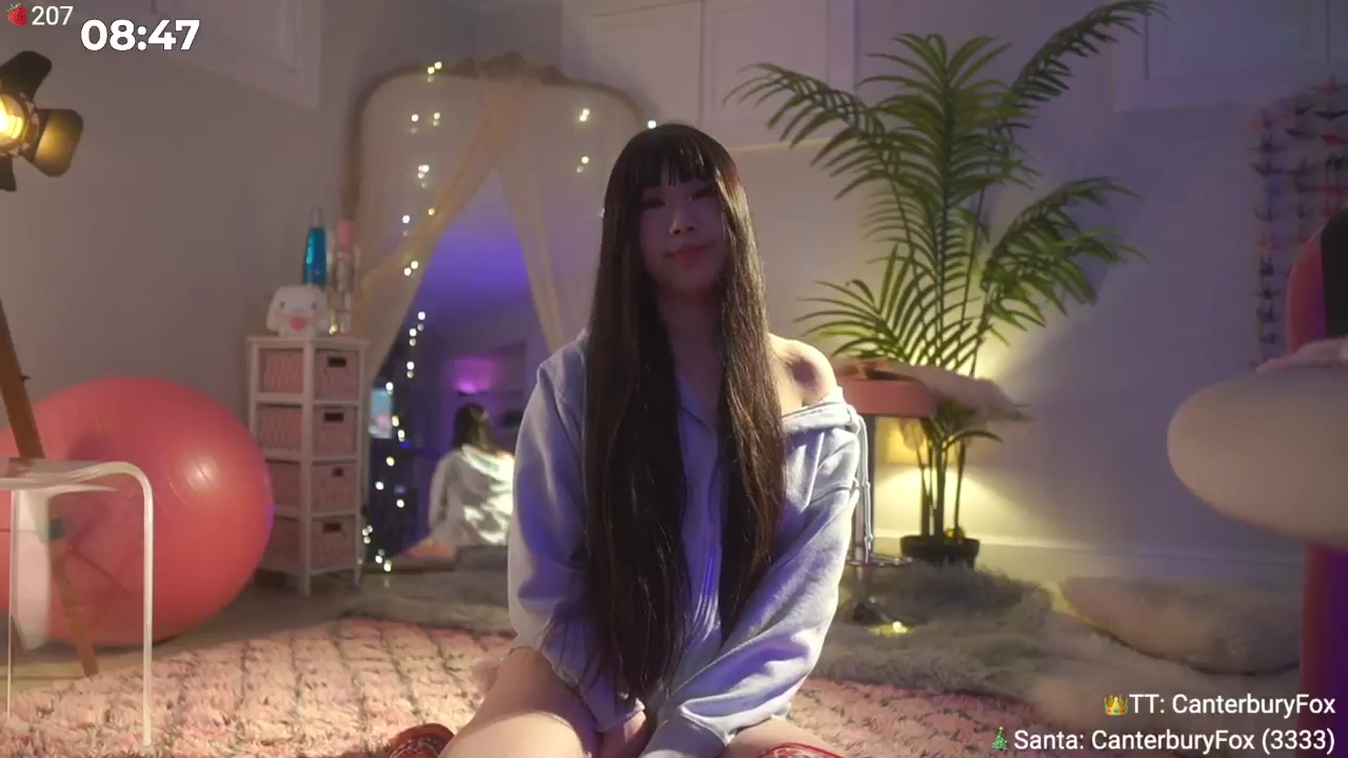 Gallery image thumbnail from AcaiBerry's myfreecams stream on, 12/28/2024, 08:00 image 2 of 20