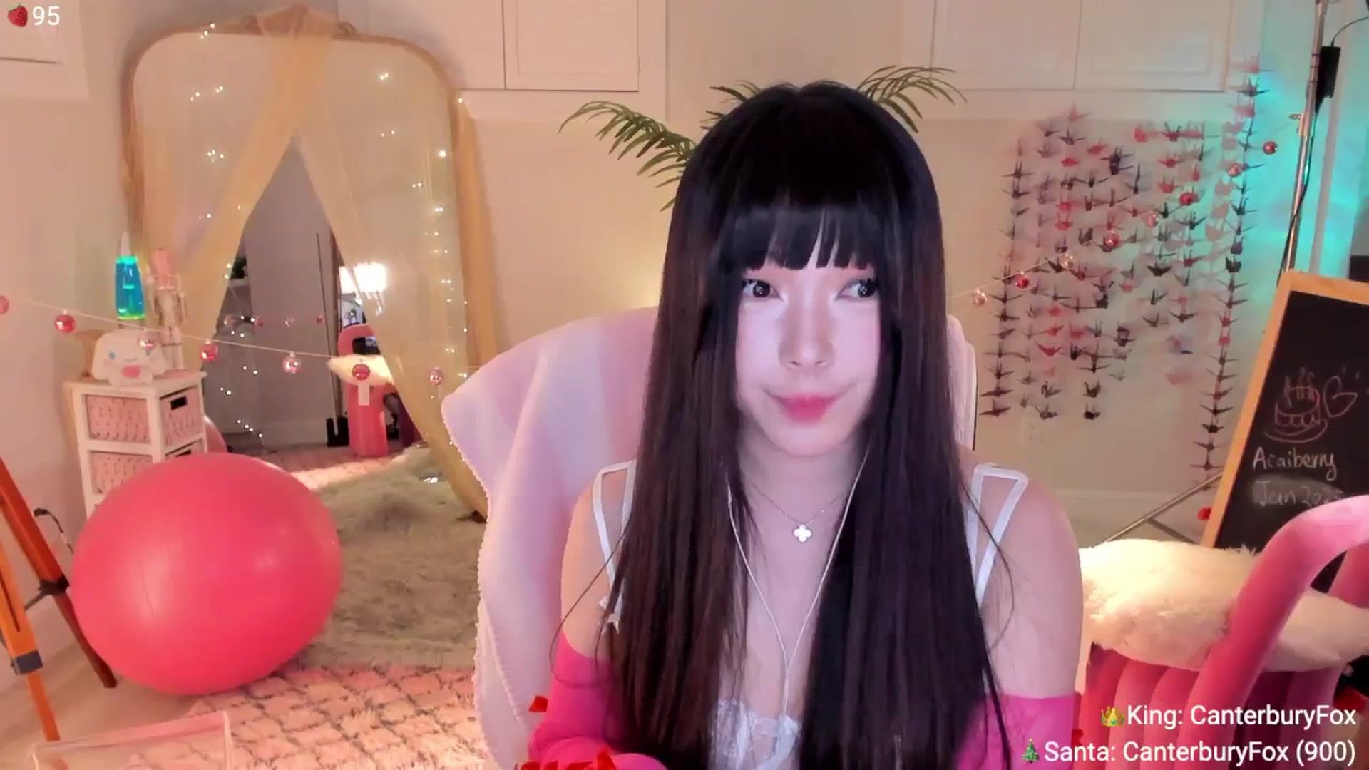Gallery image thumbnail from AcaiBerry's myfreecams stream on, 01/04/2025, 09:09 image 4 of 20