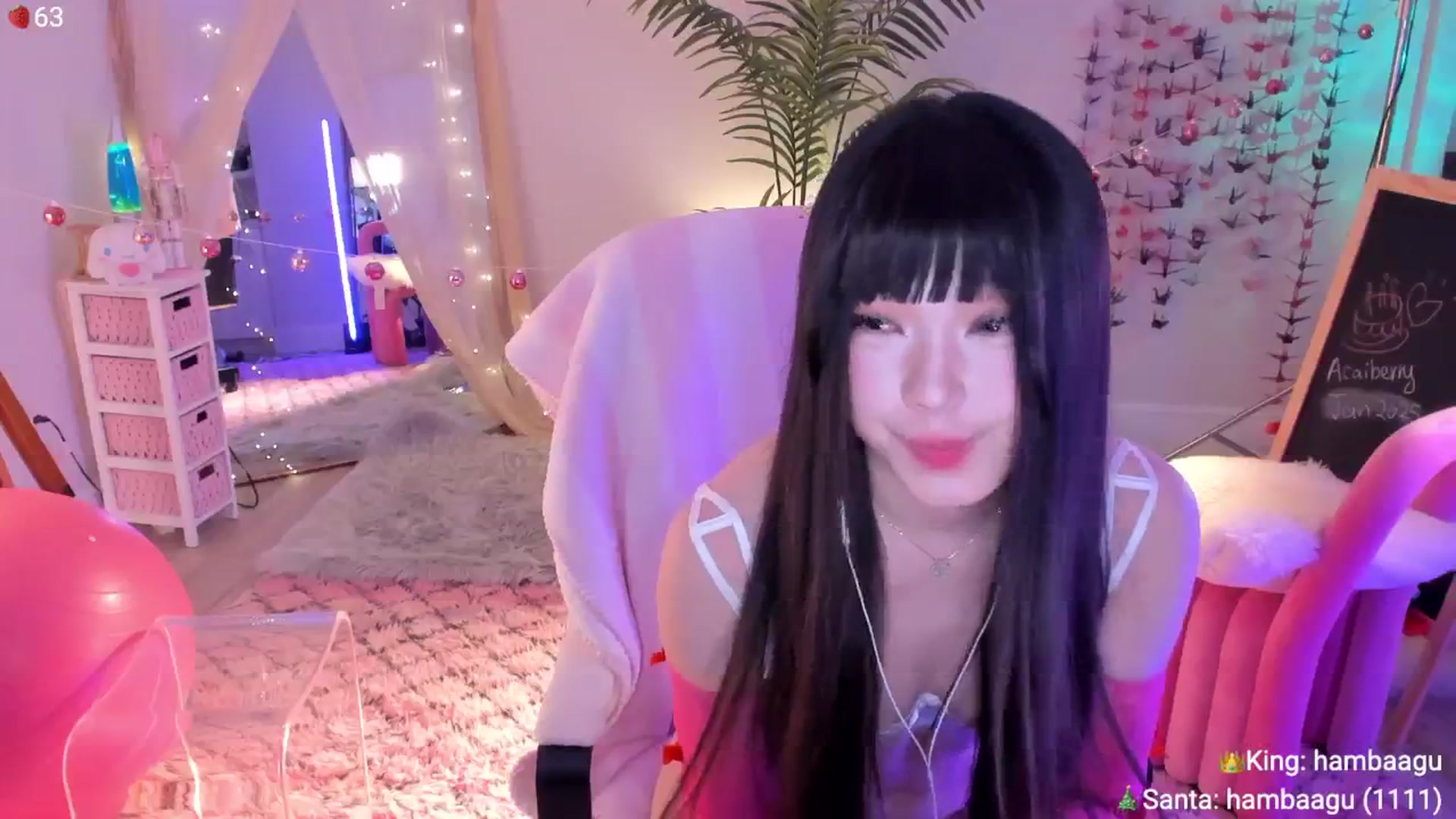 Gallery image thumbnail from AcaiBerry's myfreecams stream on, 01/04/2025, 09:09 image 10 of 20