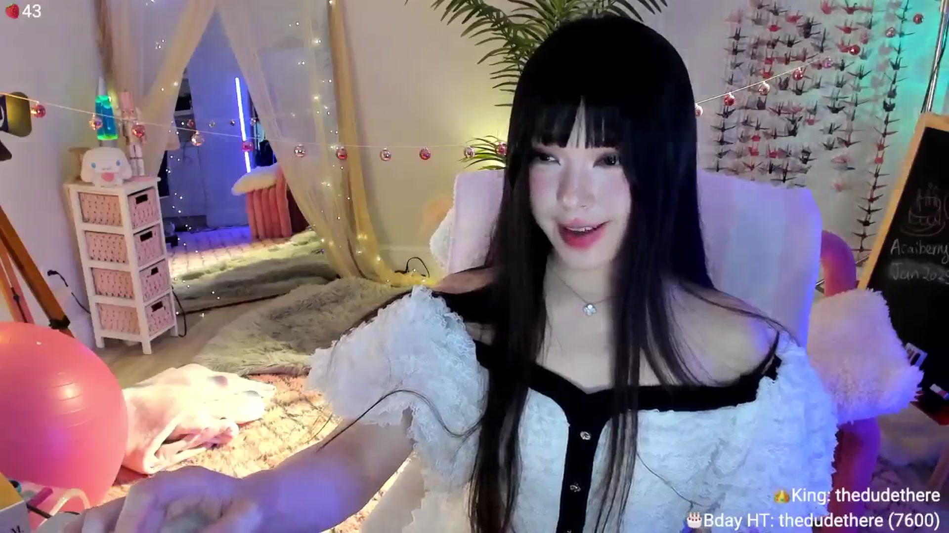 Gallery image thumbnail from AcaiBerry's myfreecams stream on, 01/09/2025, 05:54 image 17 of 20