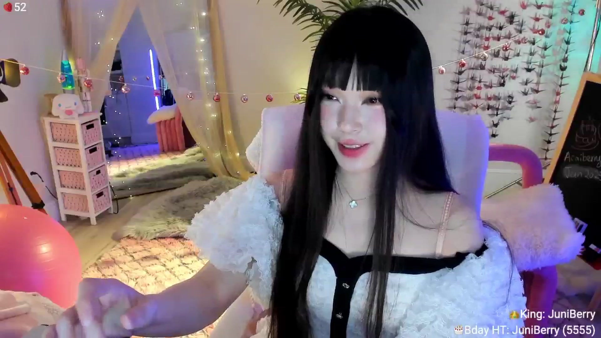 Gallery image thumbnail from AcaiBerry's myfreecams stream on, 01/09/2025, 05:54 image 7 of 20
