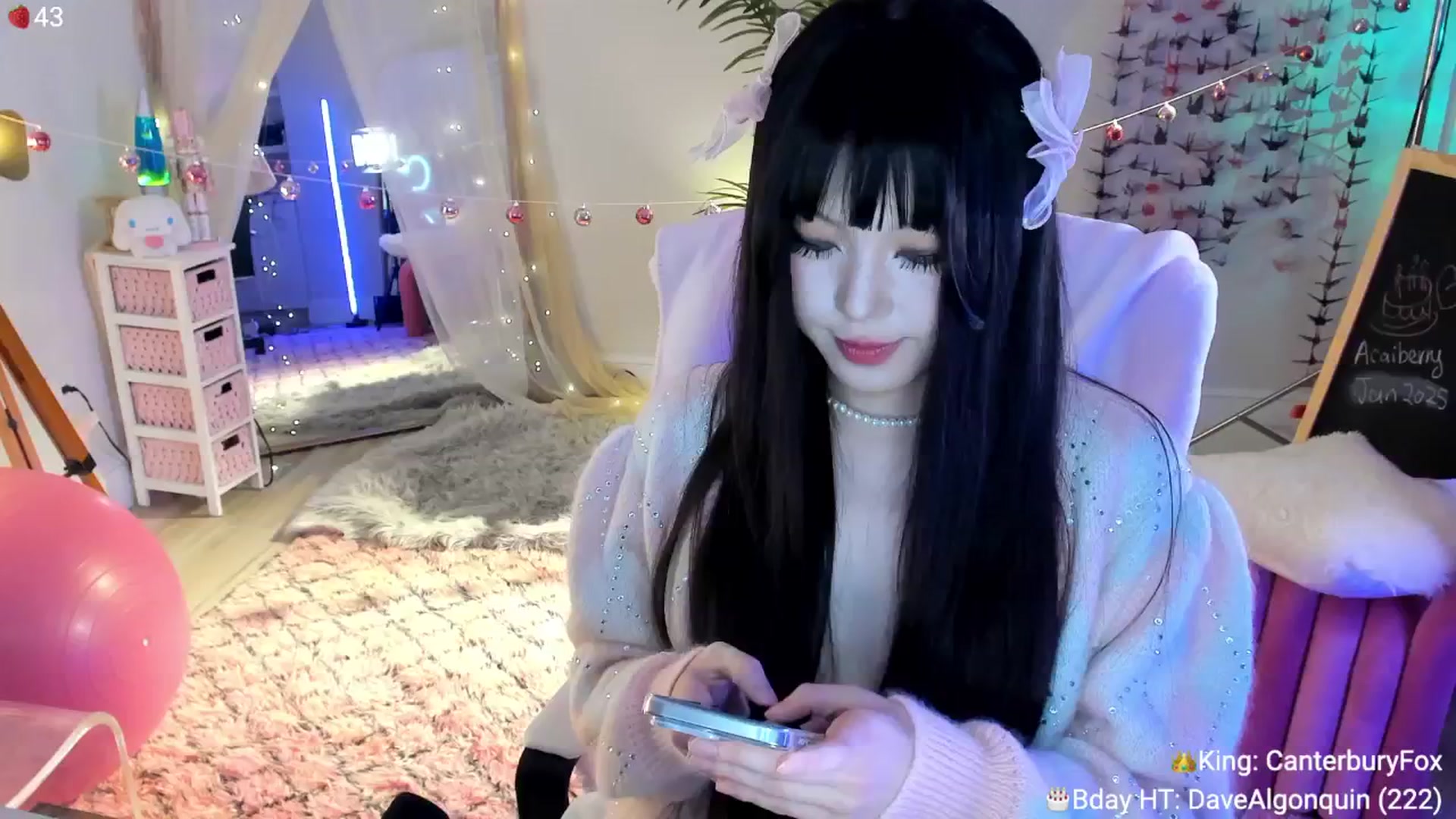 Gallery image thumbnail from AcaiBerry's myfreecams stream on, 01/12/2025, 07:38 image 4 of 20