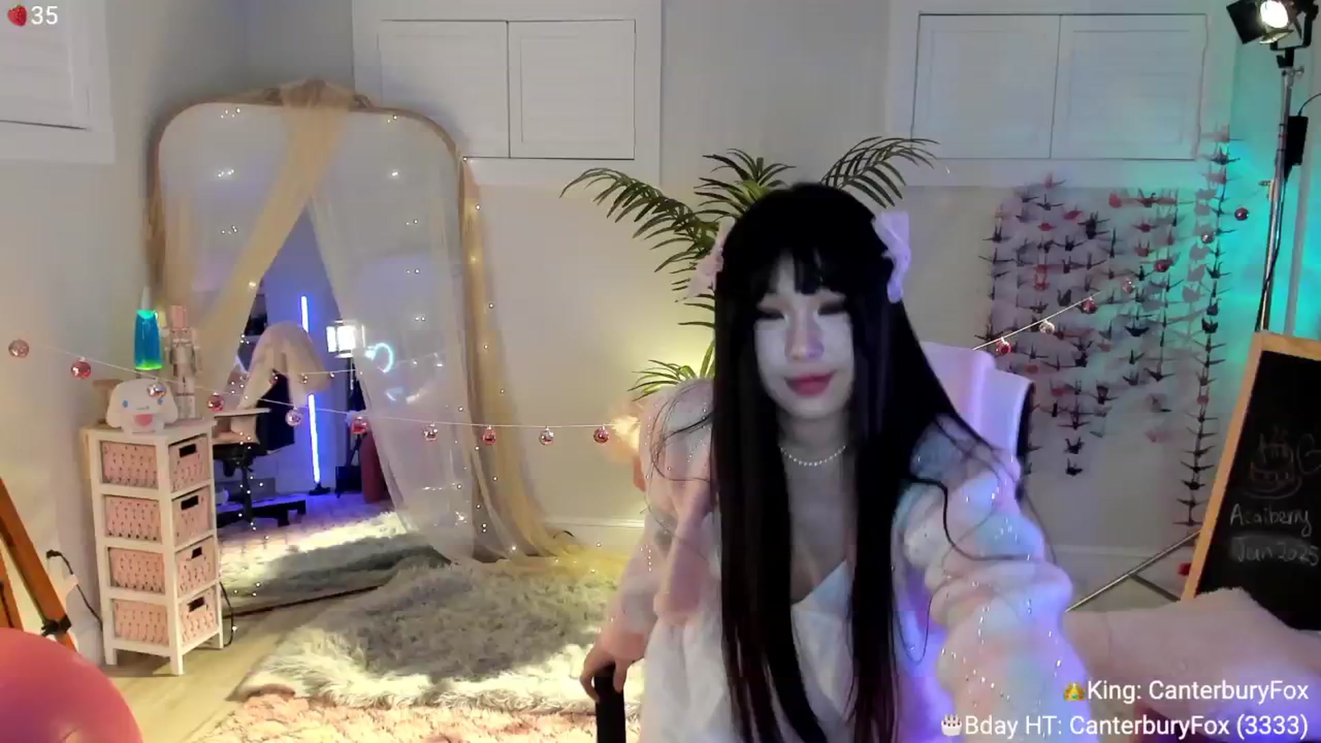 Gallery image thumbnail from AcaiBerry's myfreecams stream on, 01/12/2025, 07:38 image 15 of 20
