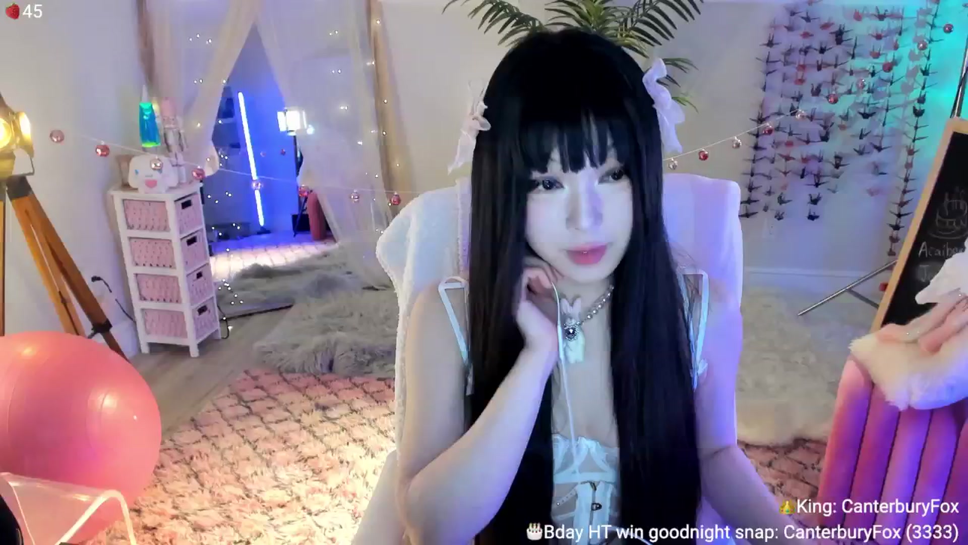 Gallery image thumbnail from AcaiBerry's myfreecams stream on, 01/18/2025, 08:00 image 8 of 20