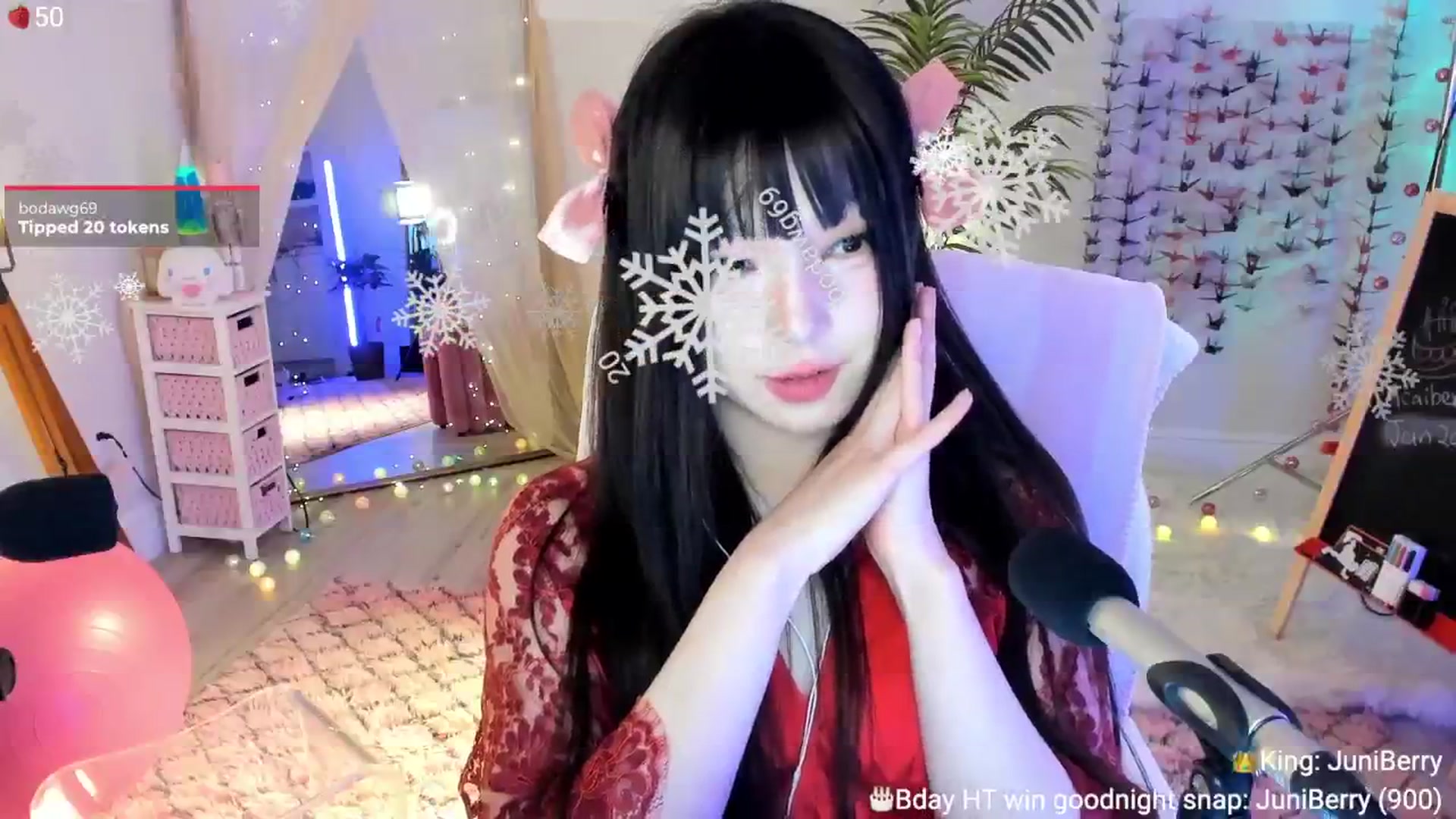 Gallery image thumbnail from AcaiBerry's myfreecams stream on, 01/30/2025, 06:58 image 17 of 20