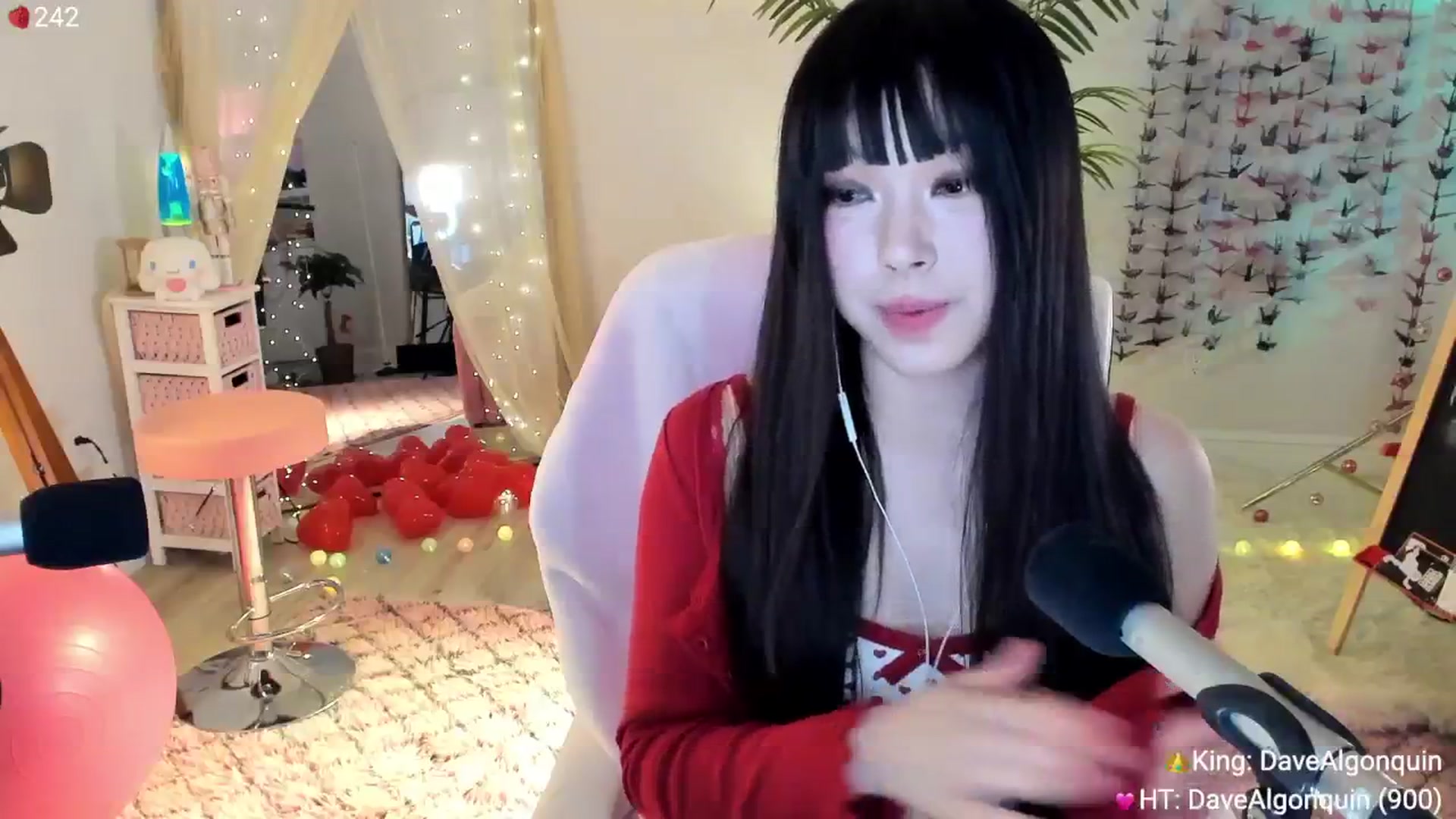 Gallery image thumbnail from AcaiBerry's myfreecams stream on, 02/06/2025, 07:53 image 7 of 20