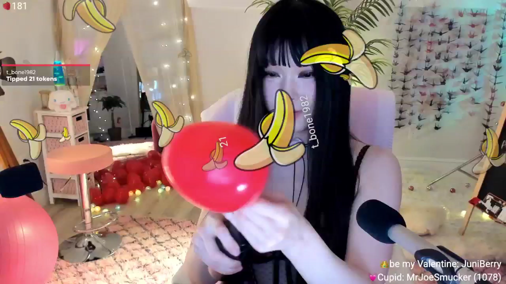 Gallery image thumbnail from AcaiBerry's myfreecams stream on, 02/15/2025, 08:13 image 3 of 20