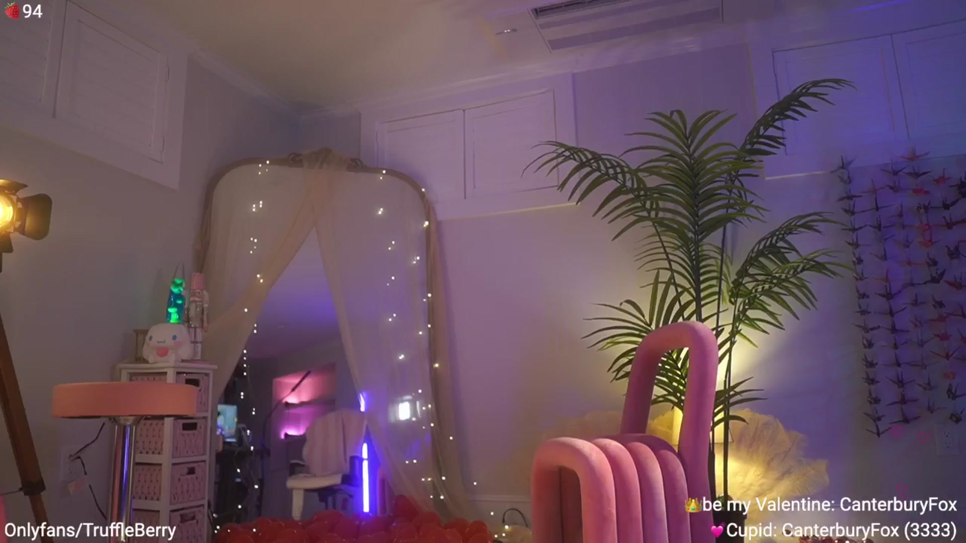 Gallery image thumbnail from AcaiBerry's myfreecams stream on, 02/16/2025, 06:50 image 10 of 20