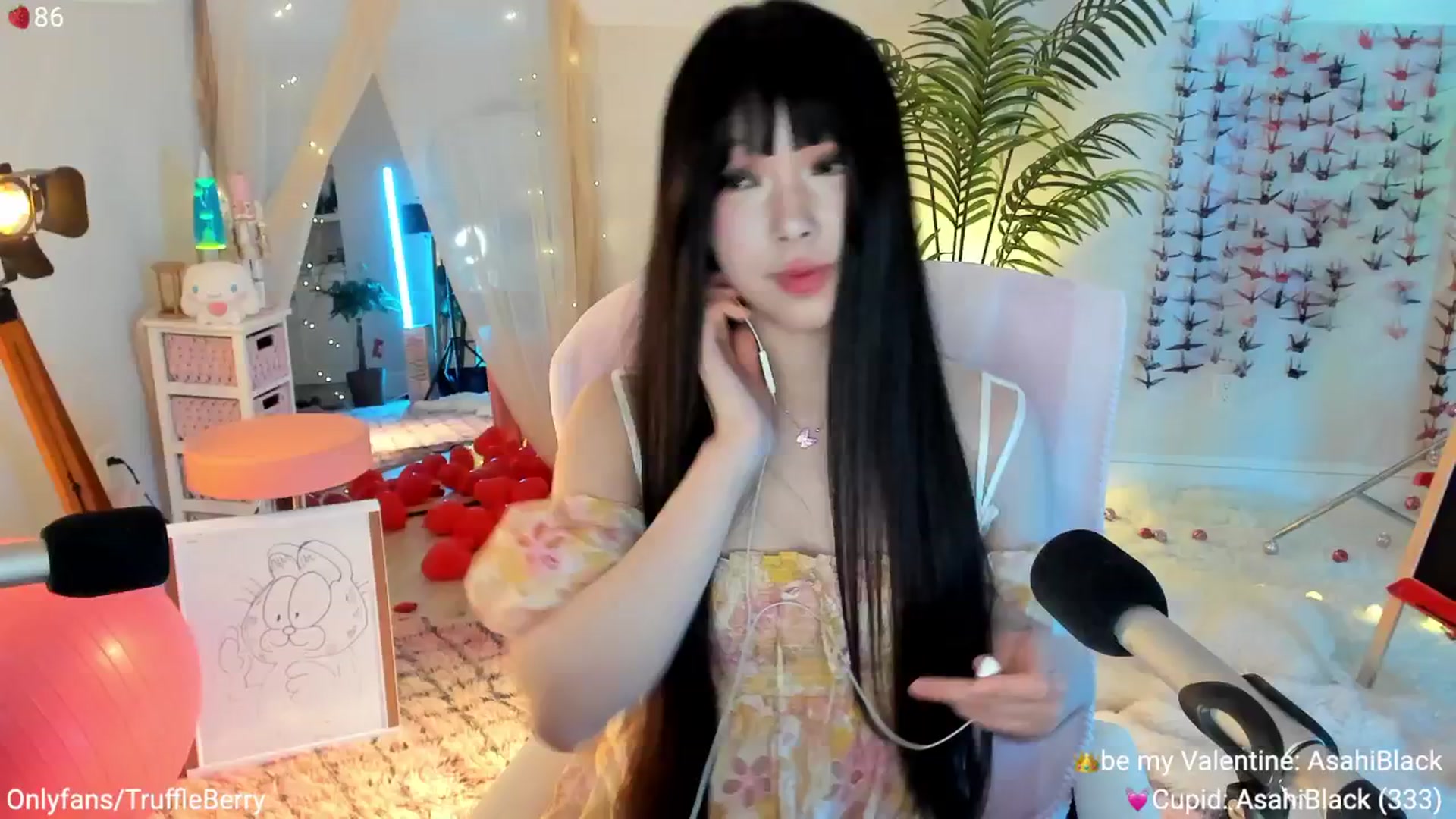 Gallery image thumbnail from AcaiBerry's myfreecams stream on, 02/27/2025, 07:16 image 4 of 20