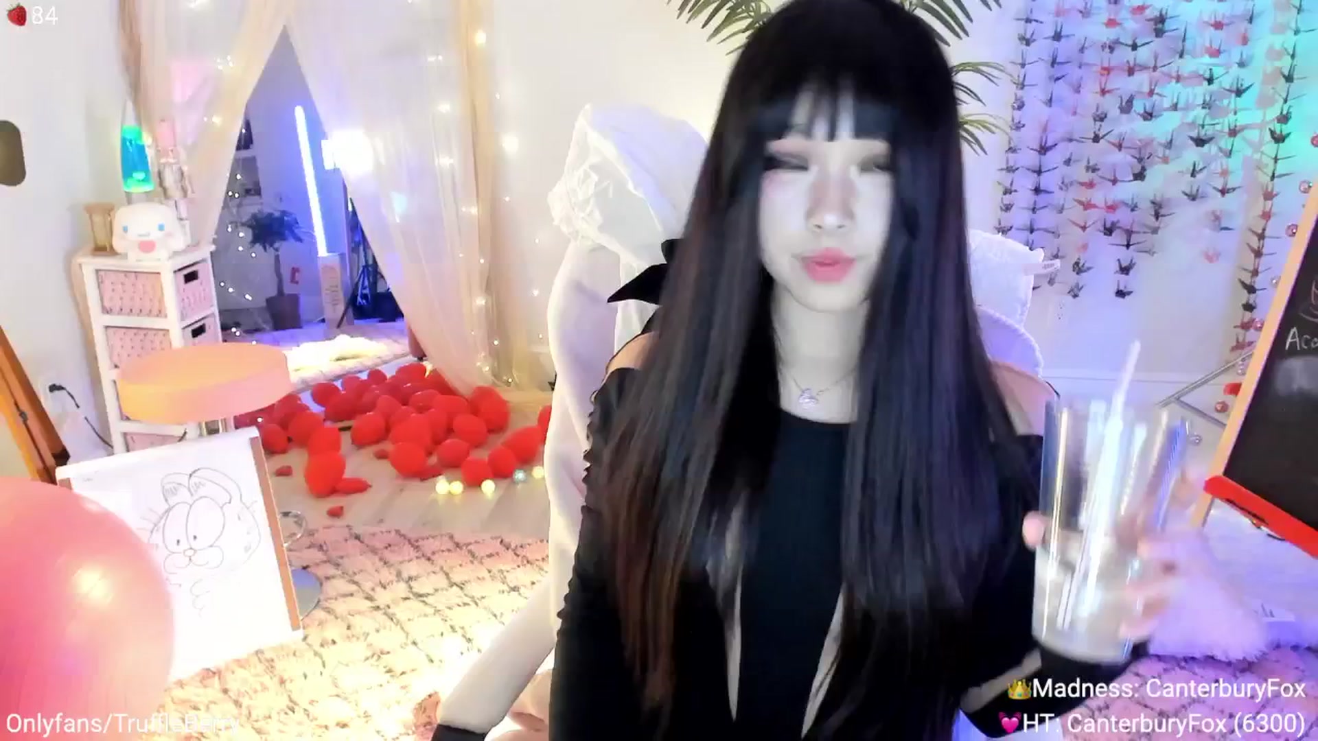 Gallery image thumbnail from AcaiBerry's myfreecams stream on, 03/02/2025, 07:03 image 14 of 20