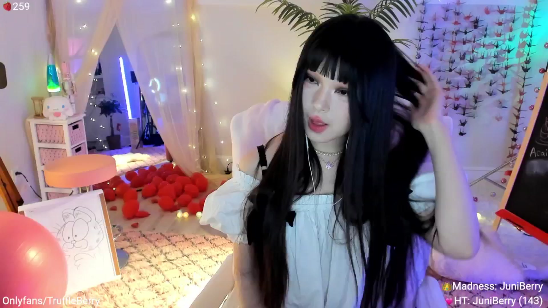 Gallery image thumbnail from AcaiBerry's myfreecams stream on, 03/02/2025, 07:03 image 1 of 20