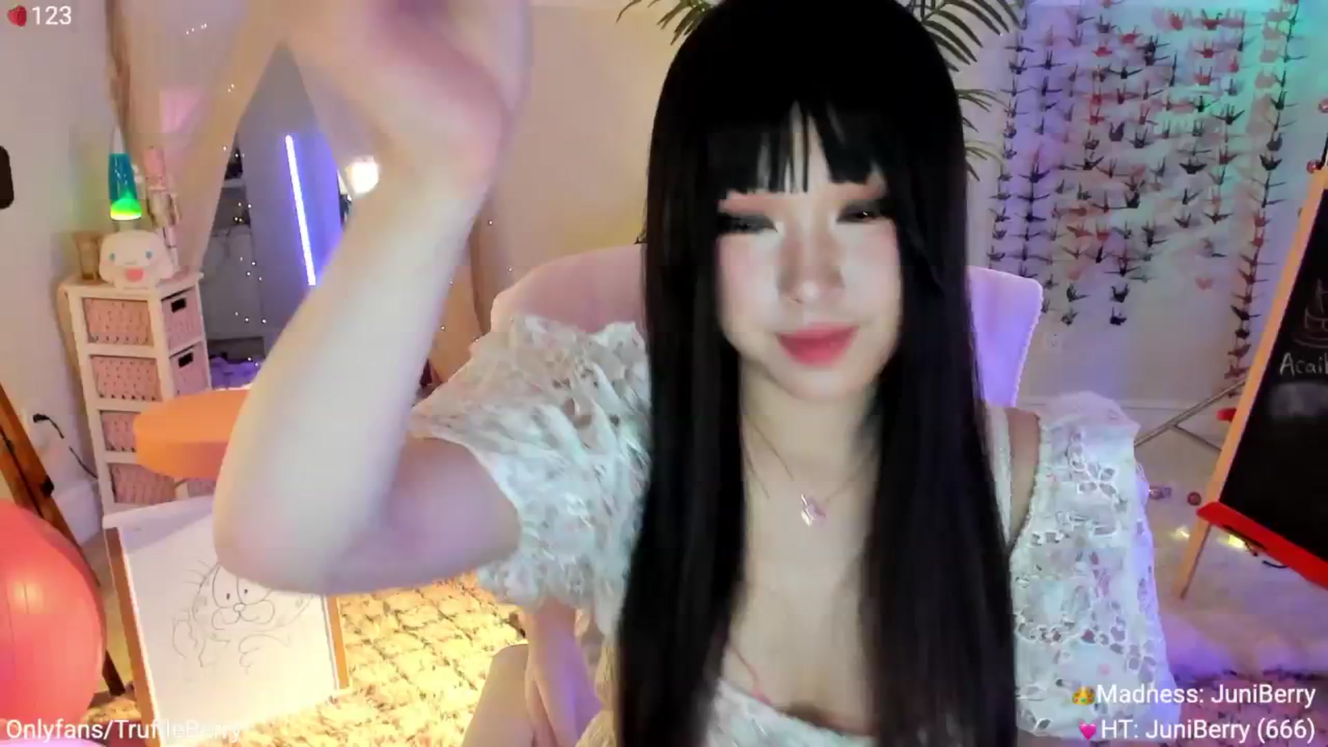 Gallery image thumbnail from AcaiBerry's myfreecams stream on, 03/09/2025, 07:19 image 5 of 20