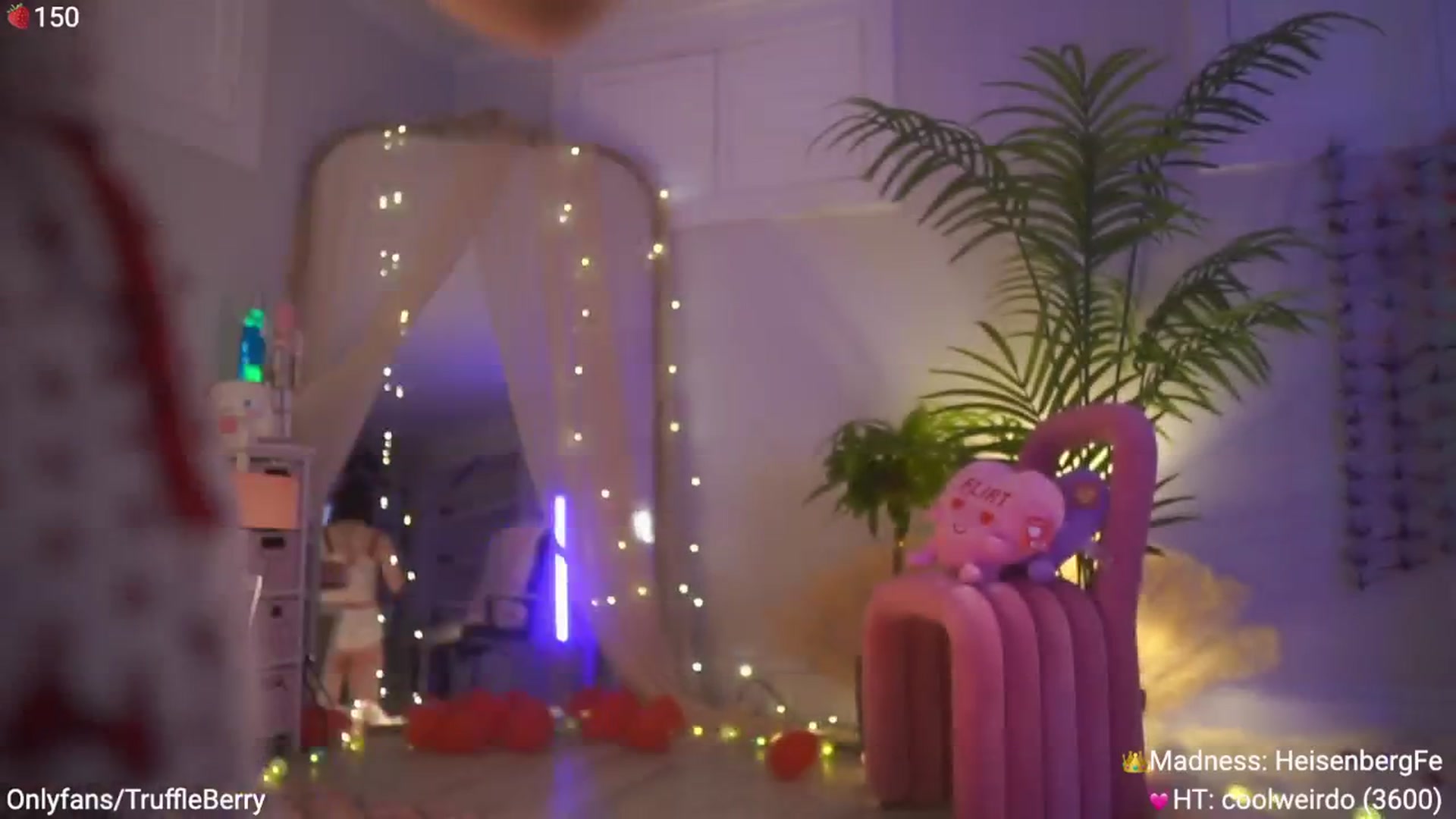 Gallery image thumbnail from AcaiBerry's myfreecams stream on, 03/15/2025, 06:50 image 9 of 20