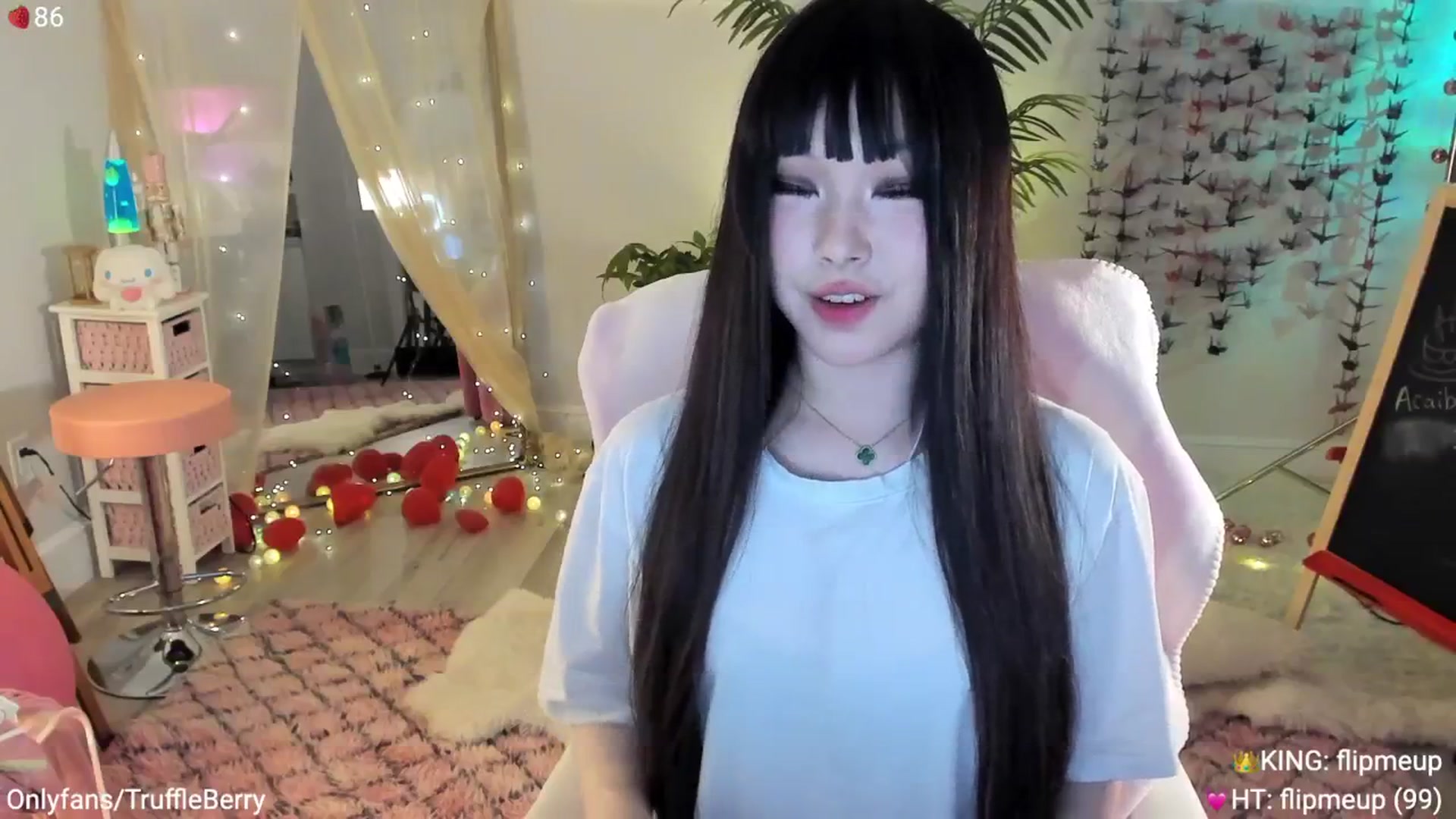 Gallery image thumbnail from AcaiBerry's myfreecams stream on, 03/20/2025, 05:24 image 2 of 20