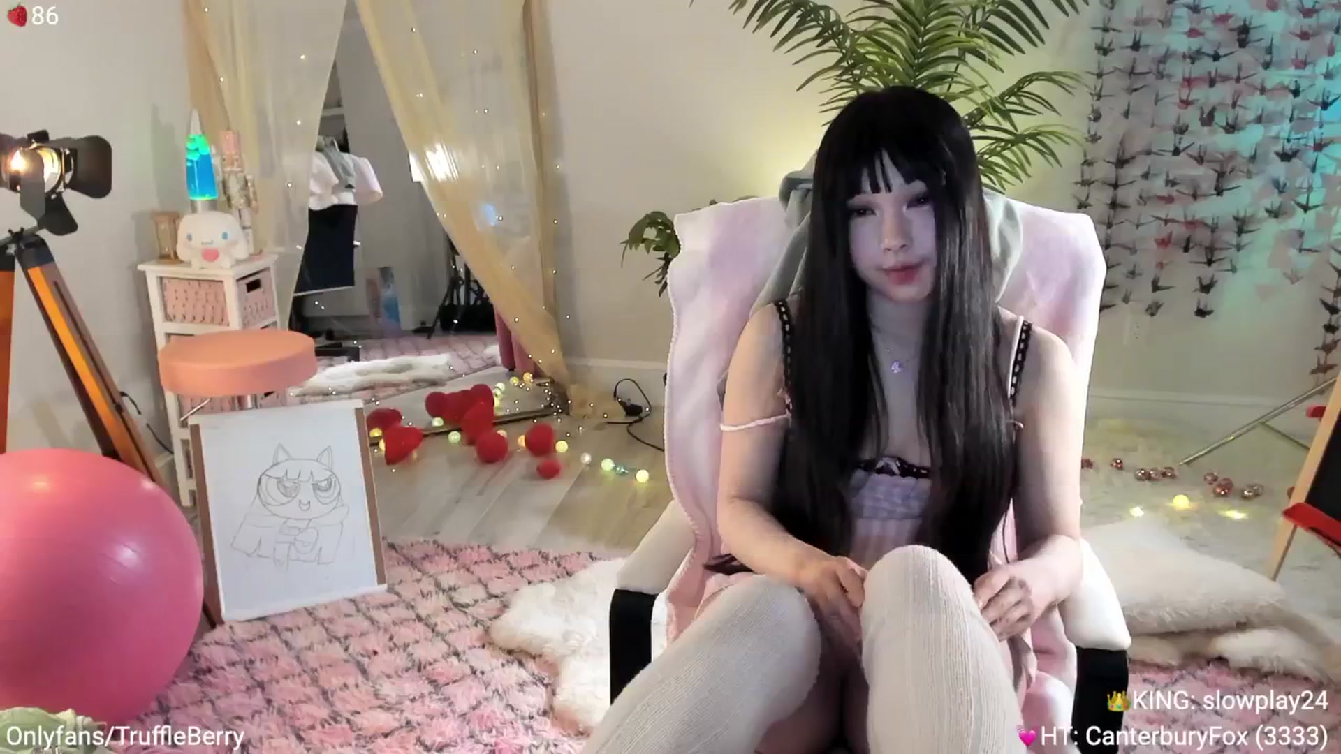 Gallery image thumbnail from AcaiBerry's myfreecams stream on, 03/22/2025, 06:38 image 14 of 20