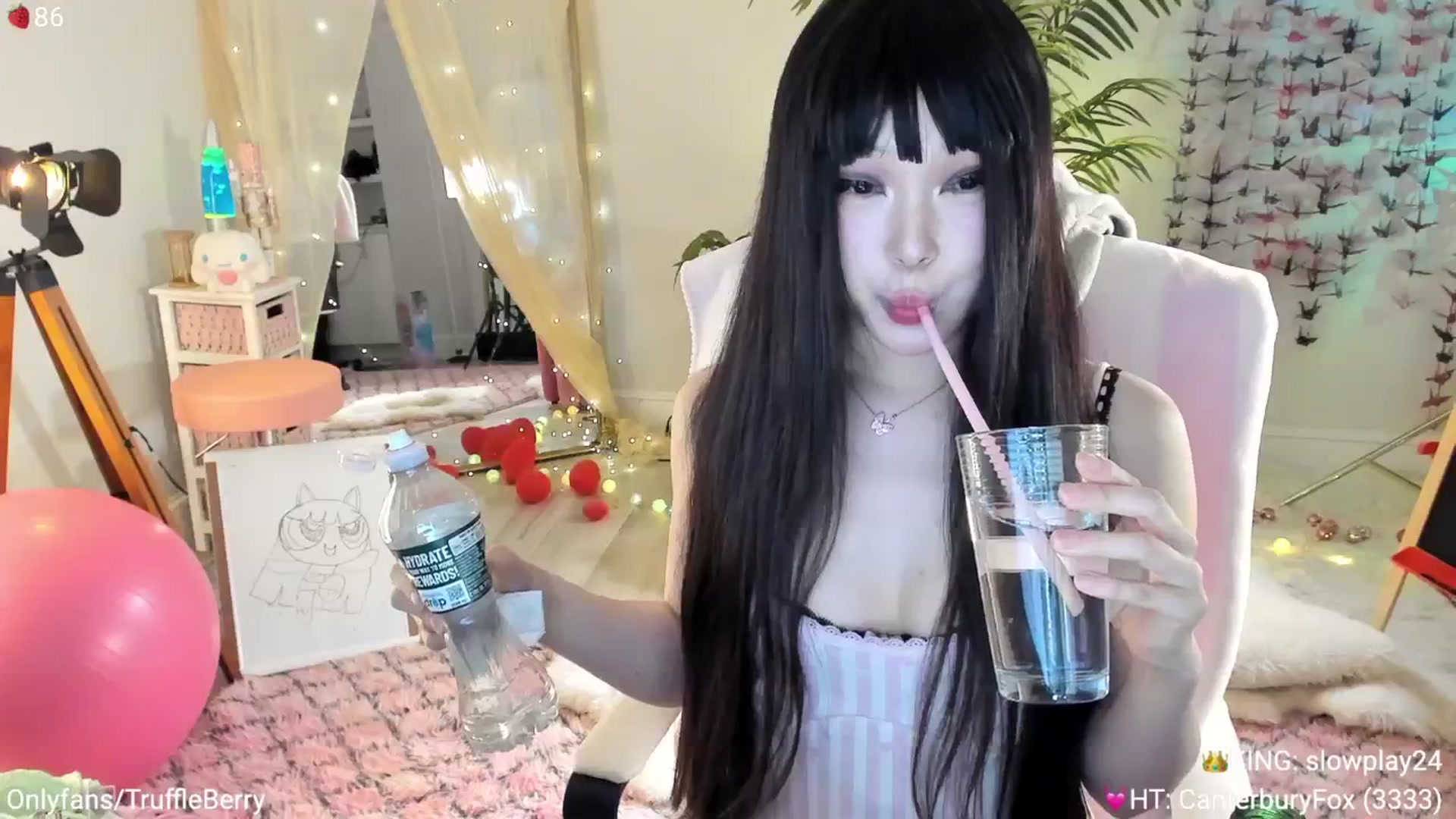 Gallery image thumbnail from AcaiBerry's myfreecams stream on, 03/22/2025, 06:38 image 12 of 20