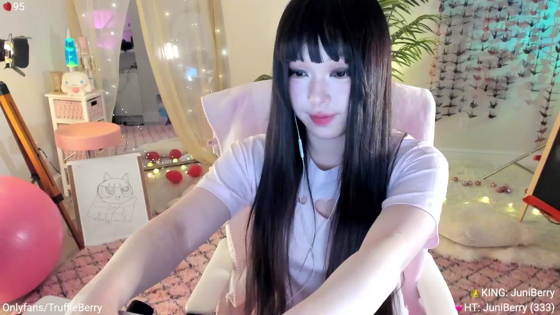 Gallery image thumbnail from AcaiBerry's myfreecams stream on, 03/29/2025, 04:19 image 4 of 20