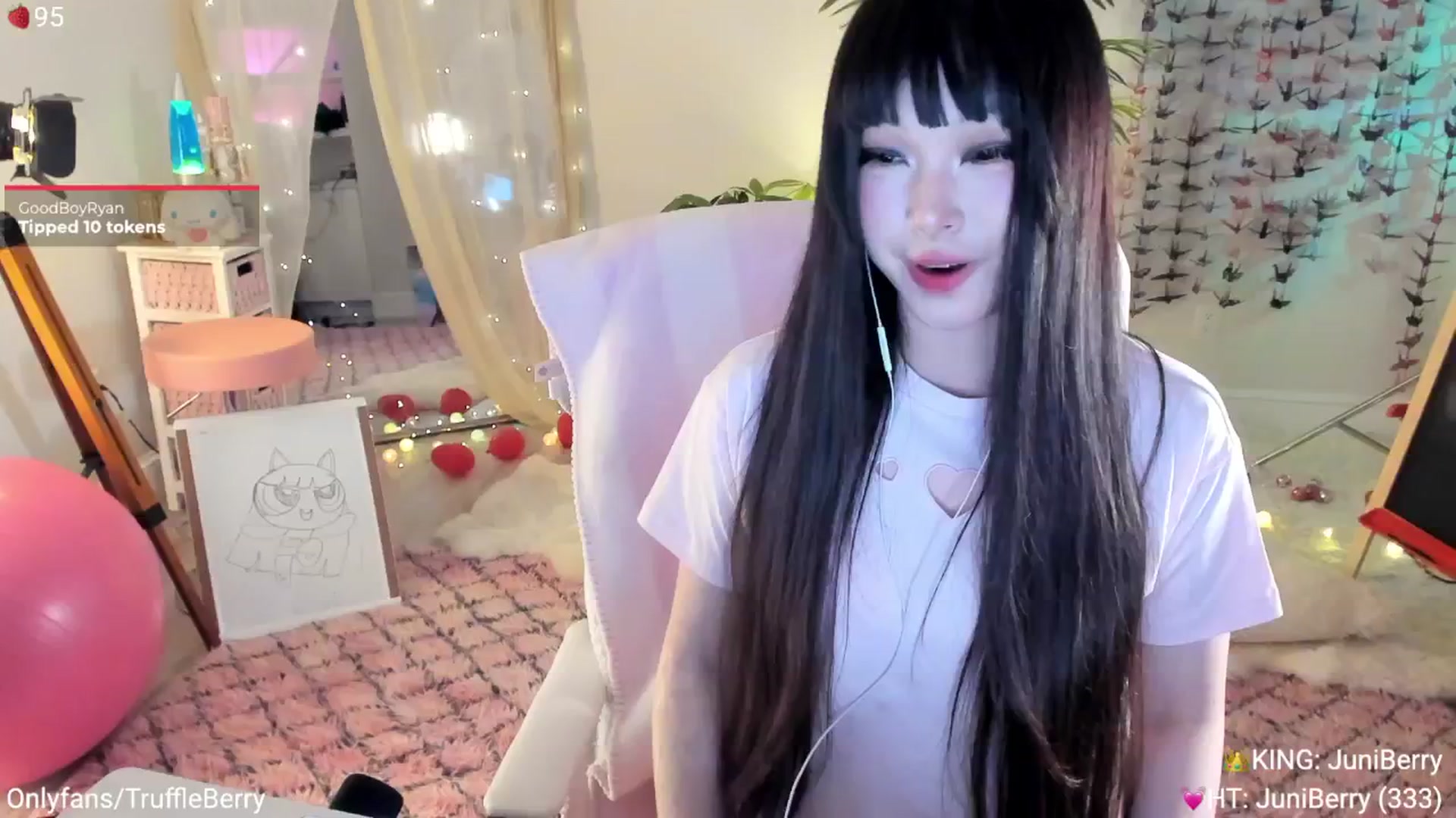 Gallery image thumbnail from AcaiBerry's myfreecams stream on, 03/29/2025, 04:19 image 3 of 20