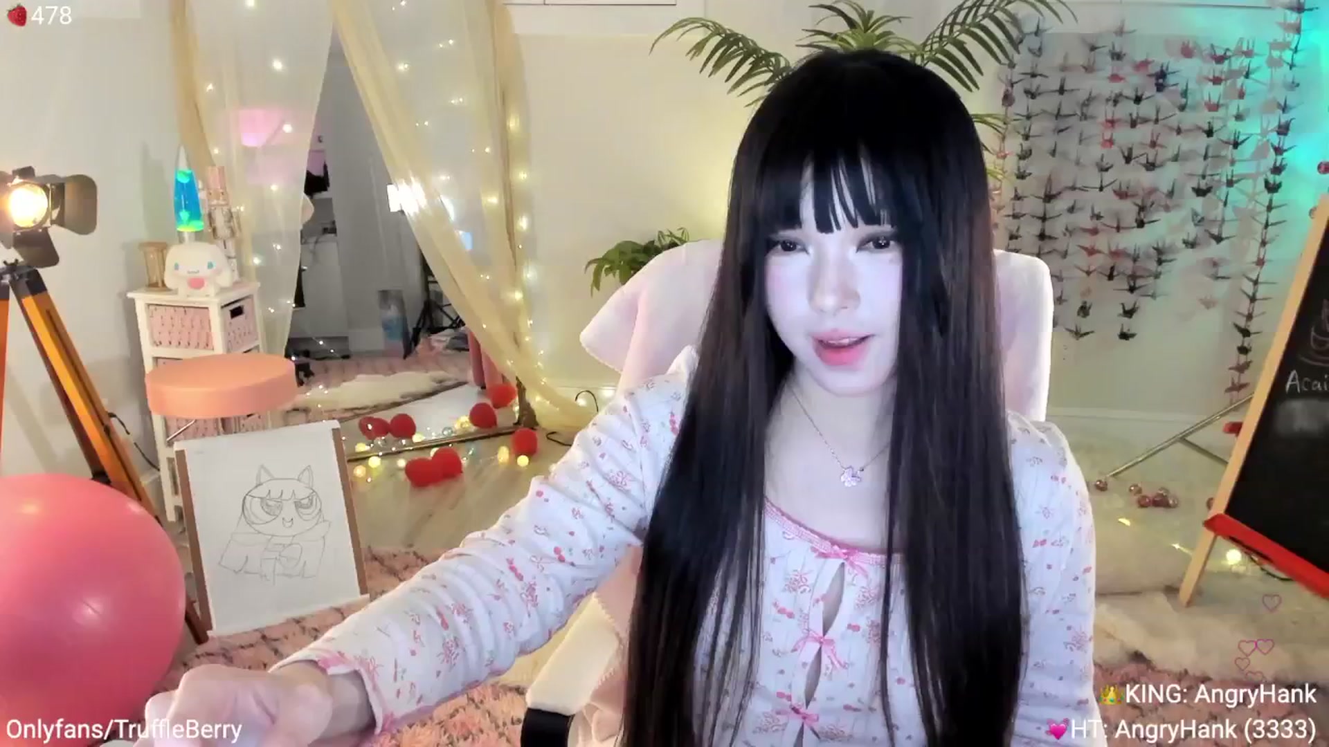 Gallery image thumbnail from AcaiBerry's myfreecams stream on, 04/03/2025, 04:04 image 5 of 20