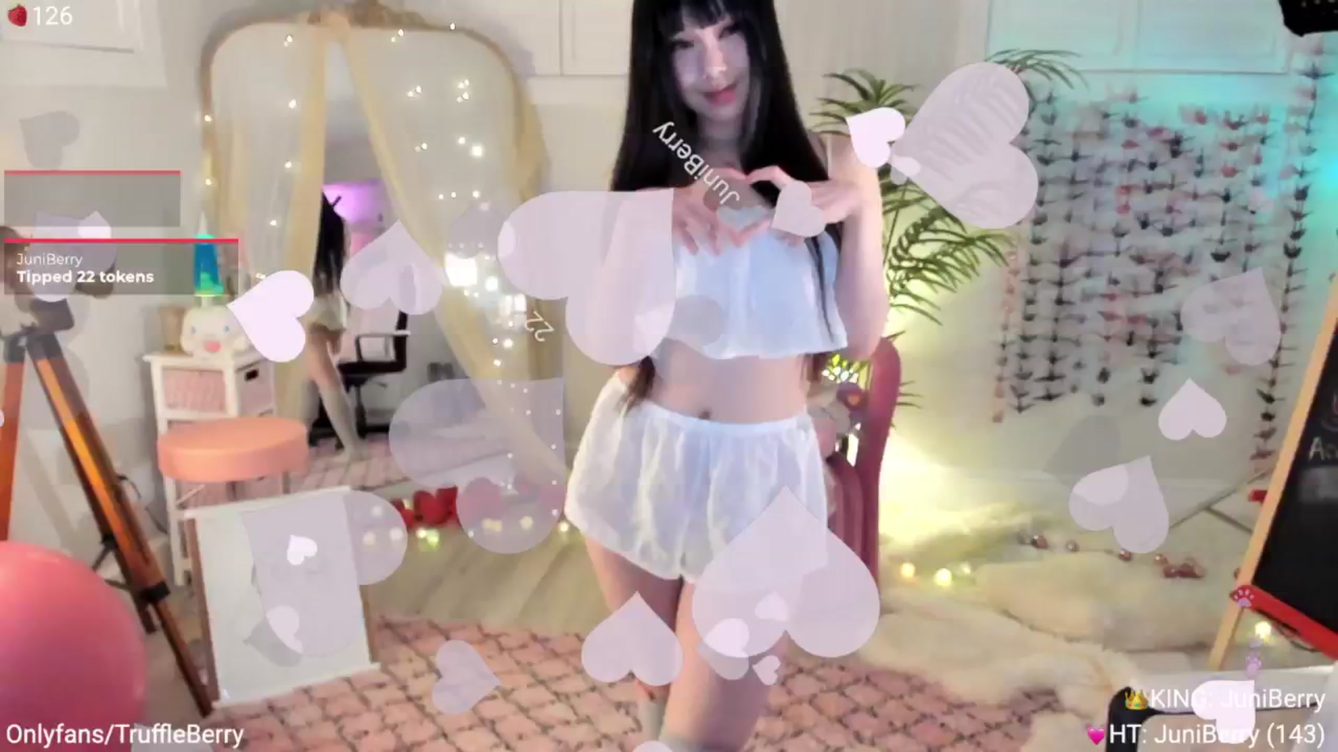 Gallery image thumbnail from AcaiBerry's myfreecams stream on, 04/06/2025, 05:12 image 1 of 20