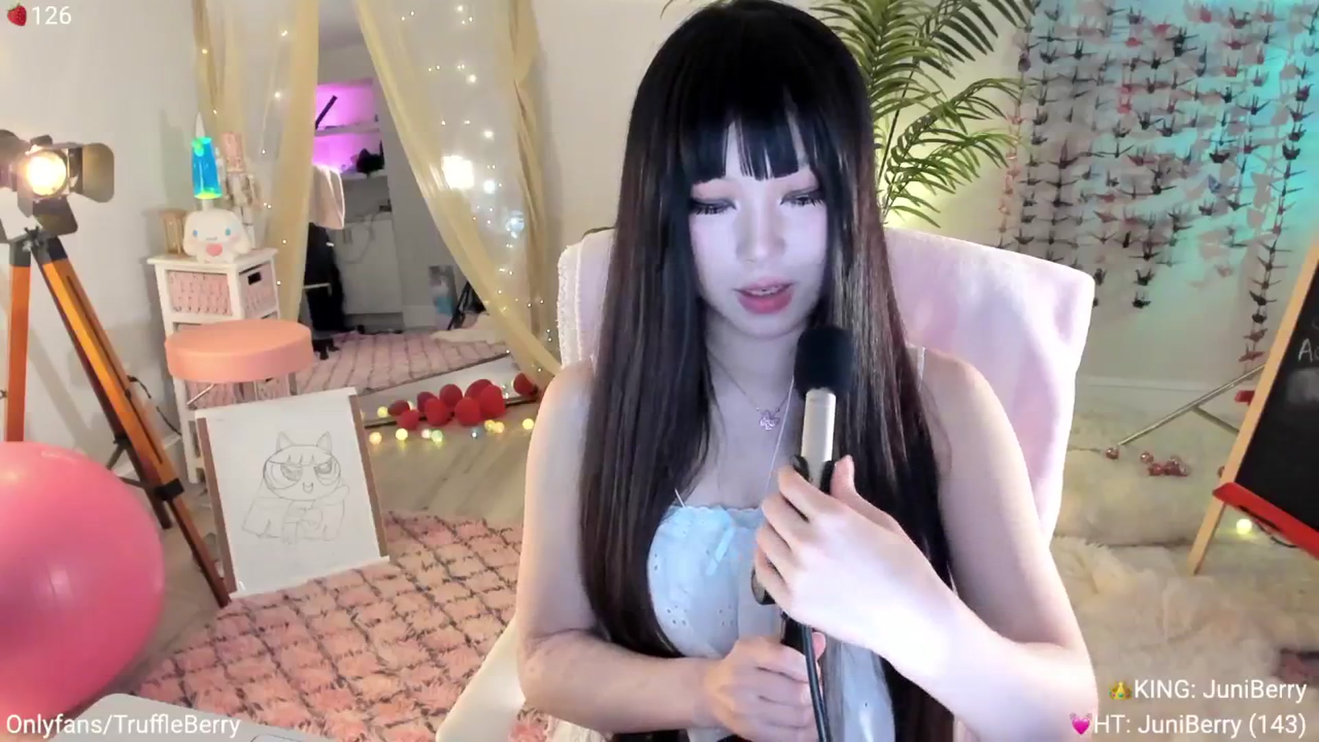 Gallery image thumbnail from AcaiBerry's myfreecams stream on, 04/06/2025, 05:12 image 2 of 20