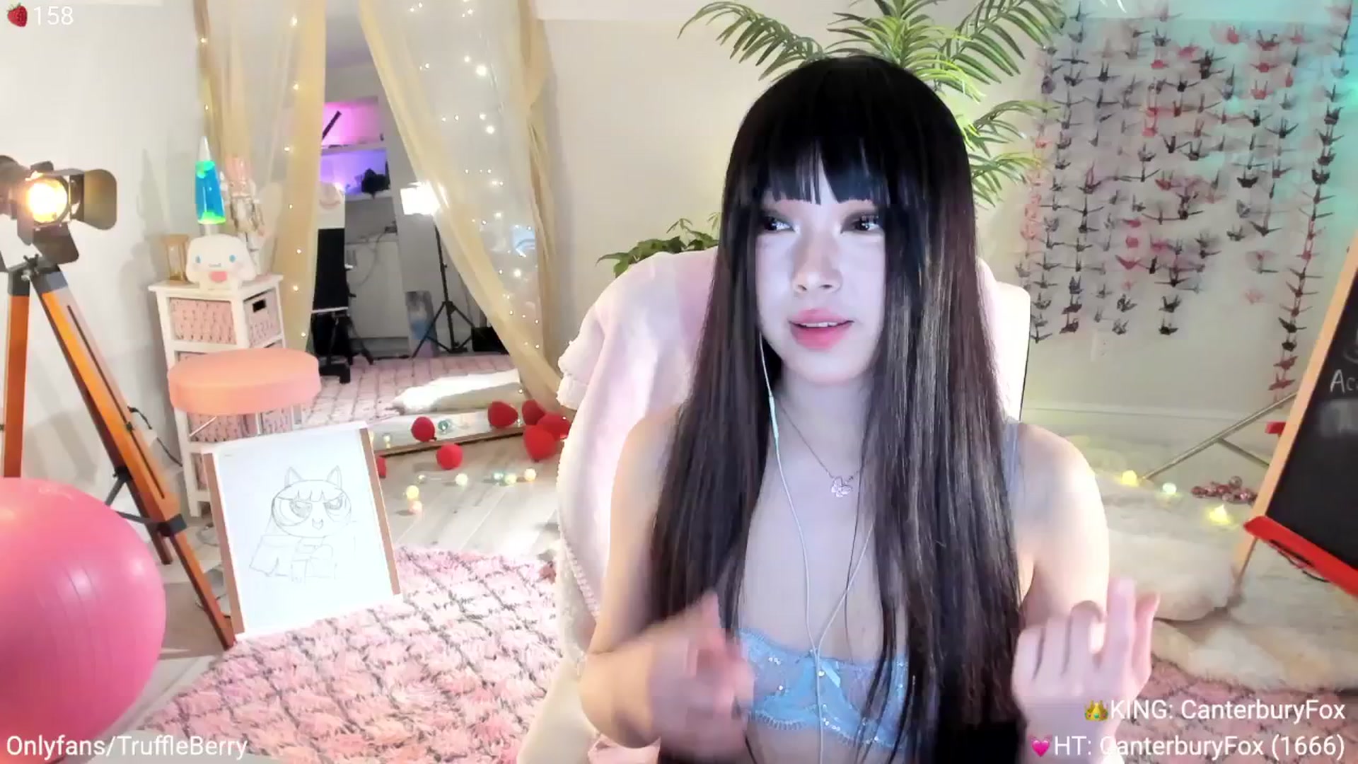 Gallery image thumbnail from AcaiBerry's myfreecams stream on, 04/10/2025, 05:11 image 15 of 20