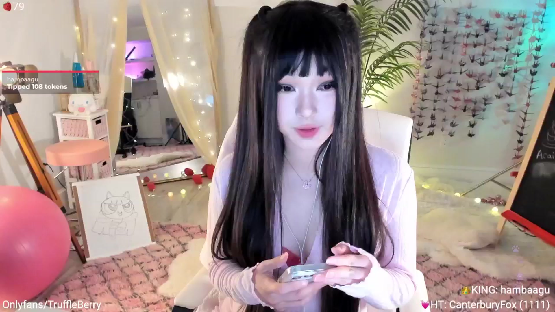 Gallery image thumbnail from AcaiBerry's myfreecams stream on, 04/17/2025, 06:42 image 2 of 20