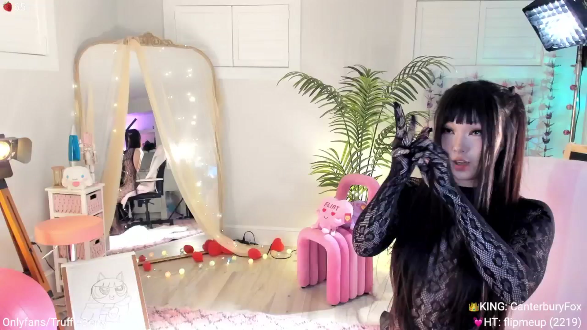 Gallery image thumbnail from AcaiBerry's myfreecams stream on, 04/17/2025, 06:42 image 16 of 20