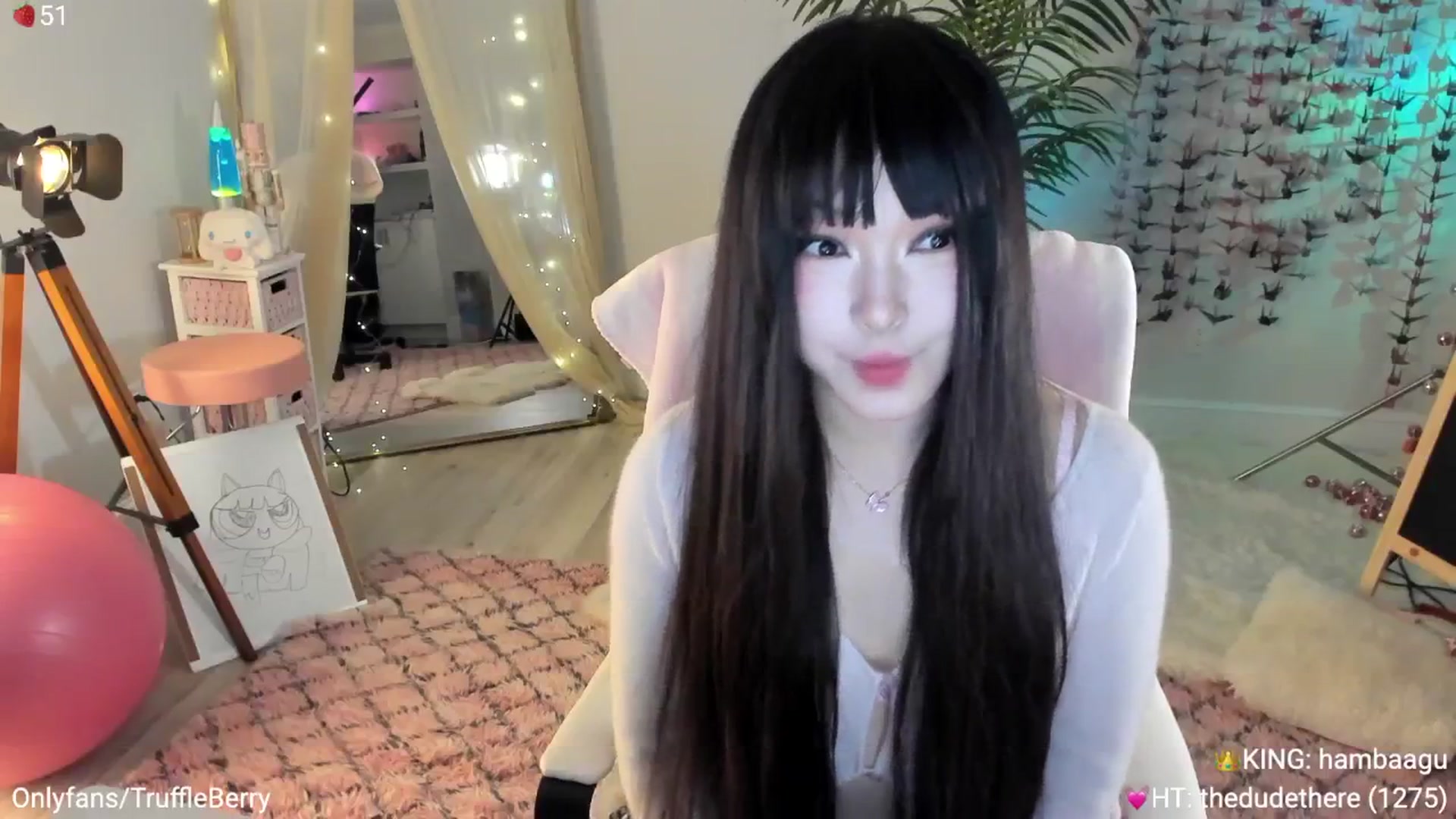 Gallery image thumbnail from AcaiBerry's myfreecams stream on, 05/10/2025, 06:51 image 9 of 20