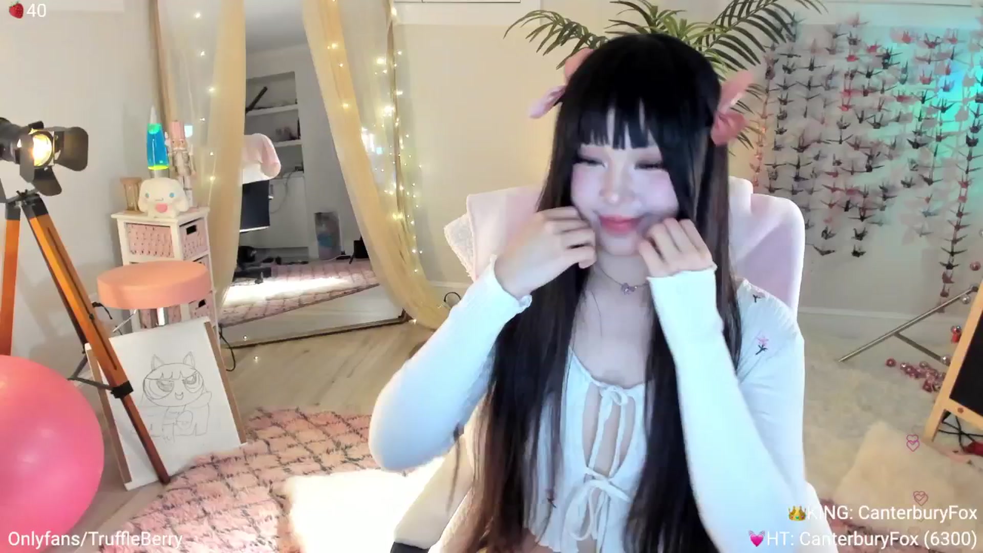 Gallery image thumbnail from AcaiBerry's myfreecams stream on, 05/11/2025, 06:08 image 11 of 20