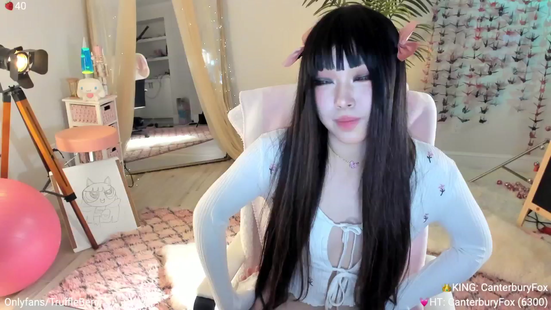 Gallery image thumbnail from AcaiBerry's myfreecams stream on, 05/11/2025, 06:08 image 14 of 20