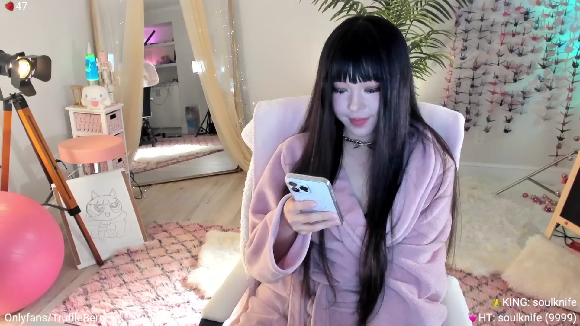 Gallery image thumbnail from AcaiBerry's myfreecams stream on, 05/15/2025, 05:51 image 14 of 20