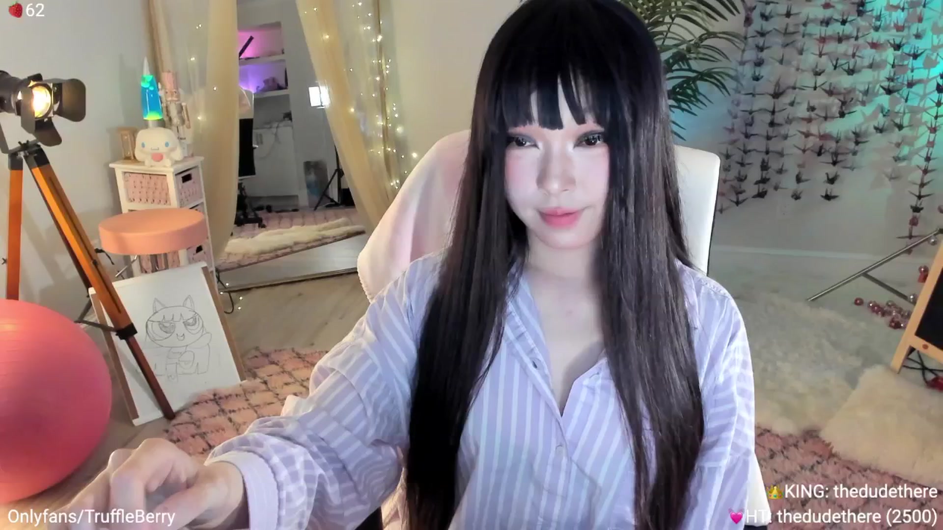 Gallery image thumbnail from AcaiBerry's myfreecams stream on, 05/17/2025, 06:54 image 3 of 20