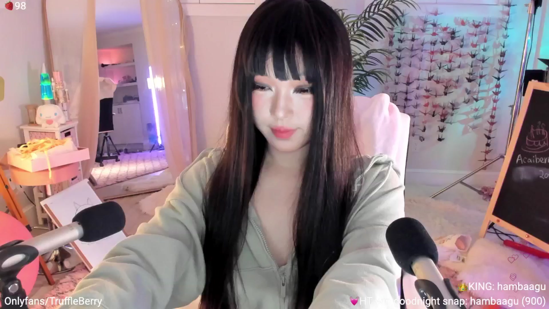 Gallery image thumbnail from AcaiBerry's myfreecams stream on, 07/17/2025, 07:21 image 4 of 20