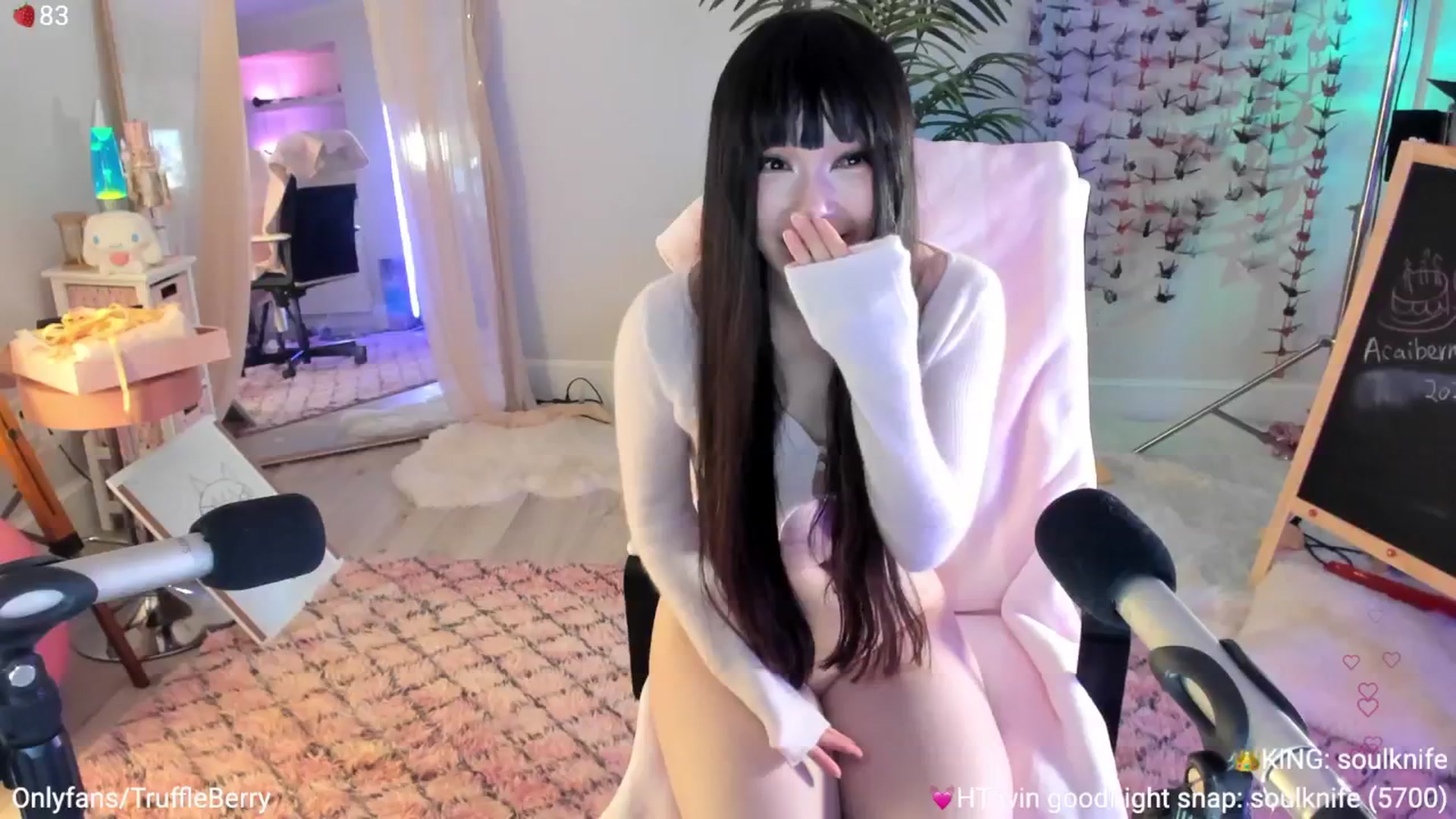 Gallery image thumbnail from AcaiBerry's myfreecams stream on, 07/26/2025, 06:10 image 8 of 20