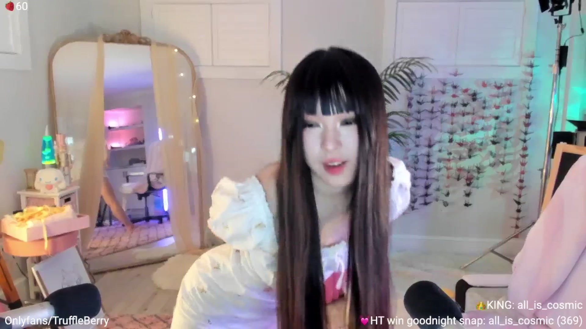 Gallery image thumbnail from AcaiBerry's myfreecams stream on, 07/27/2025, 05:25 image 15 of 20