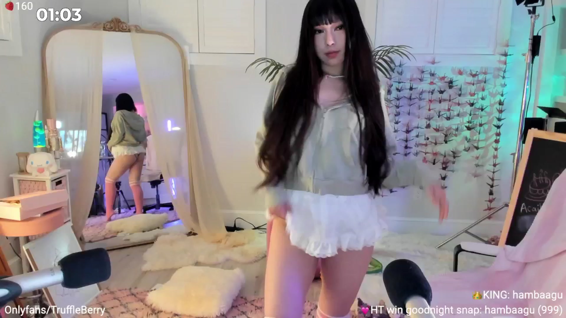 Gallery image thumbnail from AcaiBerry's myfreecams stream on, 08/07/2025, 05:56 image 11 of 20