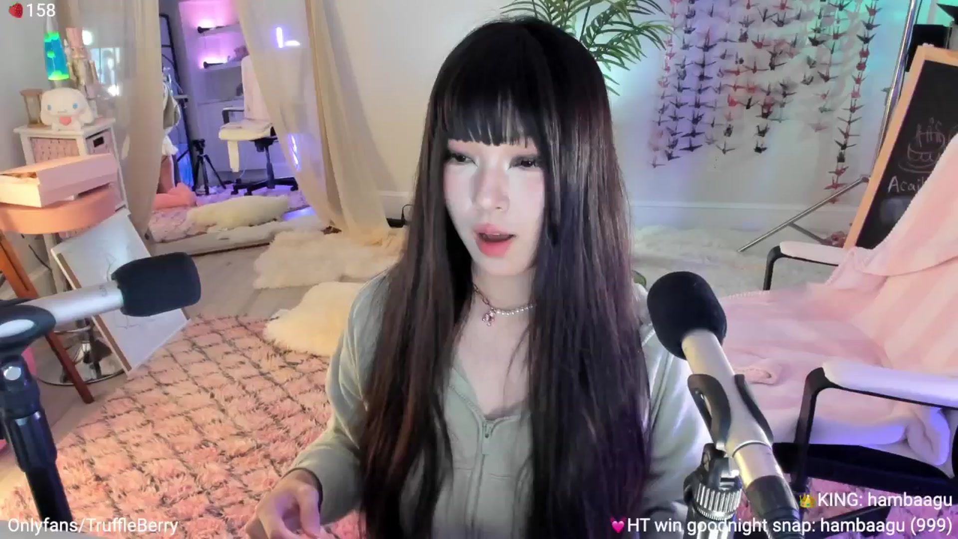 Gallery image thumbnail from AcaiBerry's myfreecams stream on, 08/07/2025, 05:56 image 12 of 20