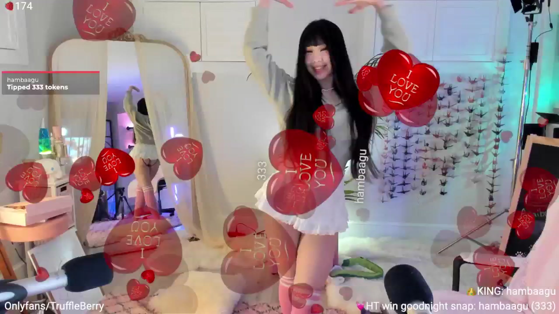 Gallery image thumbnail from AcaiBerry's myfreecams stream on, 08/07/2025, 05:56 image 4 of 20